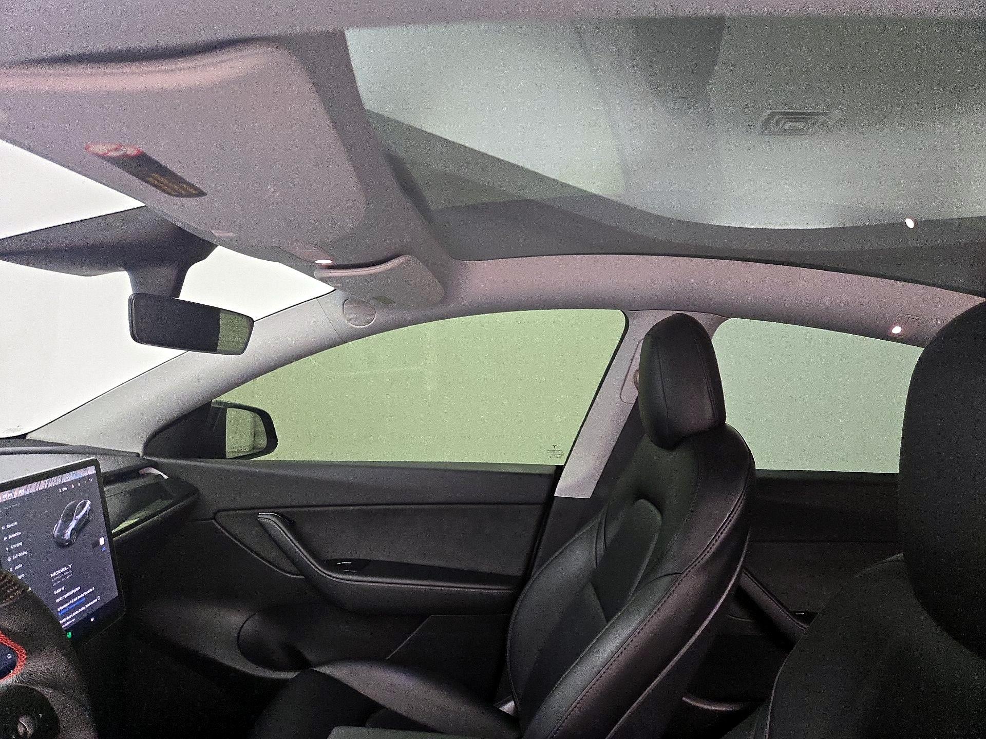 Thumbnail: 2021 Tesla Model Y - 18