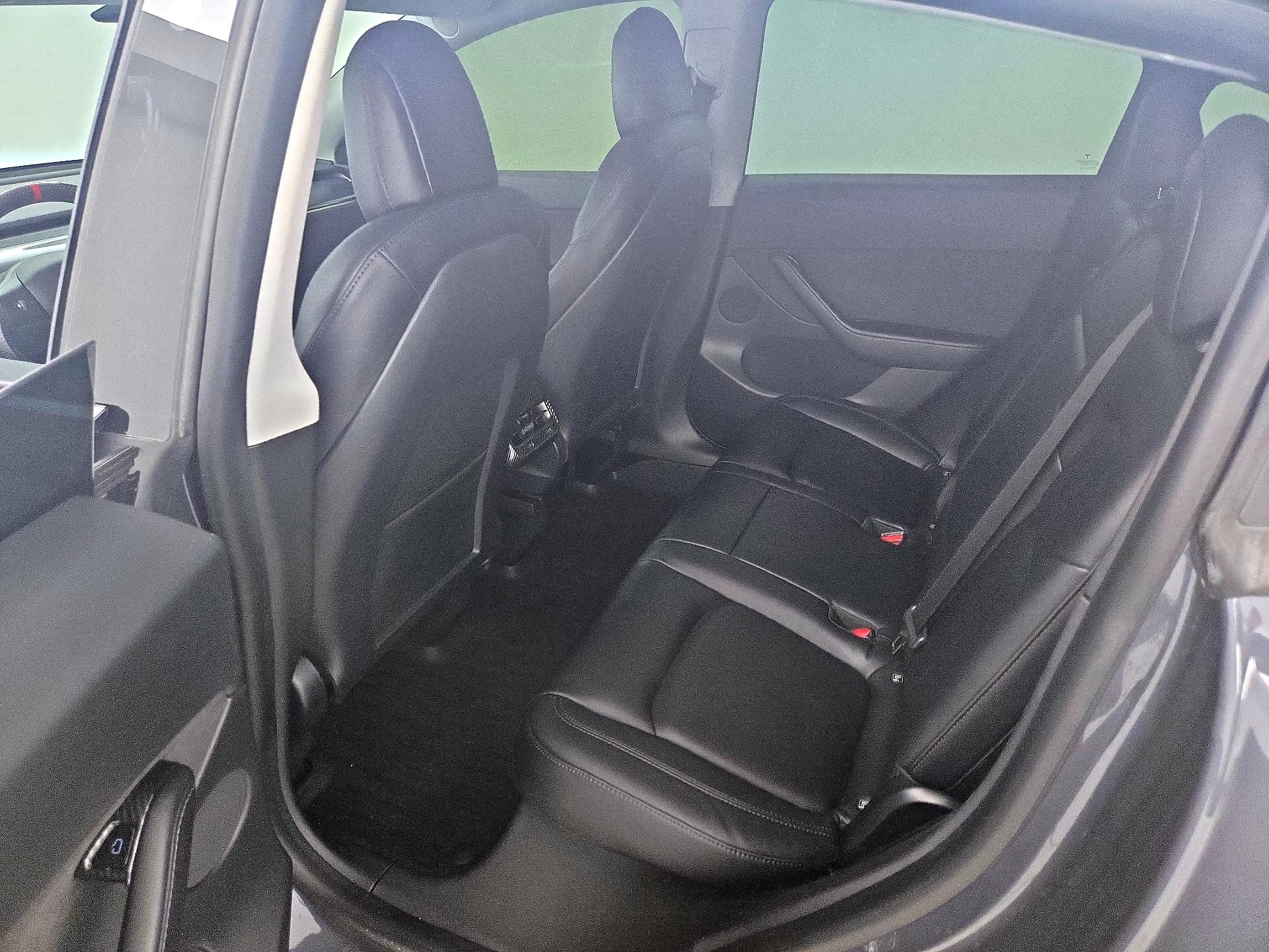 Thumbnail: 2021 Tesla Model Y - 19