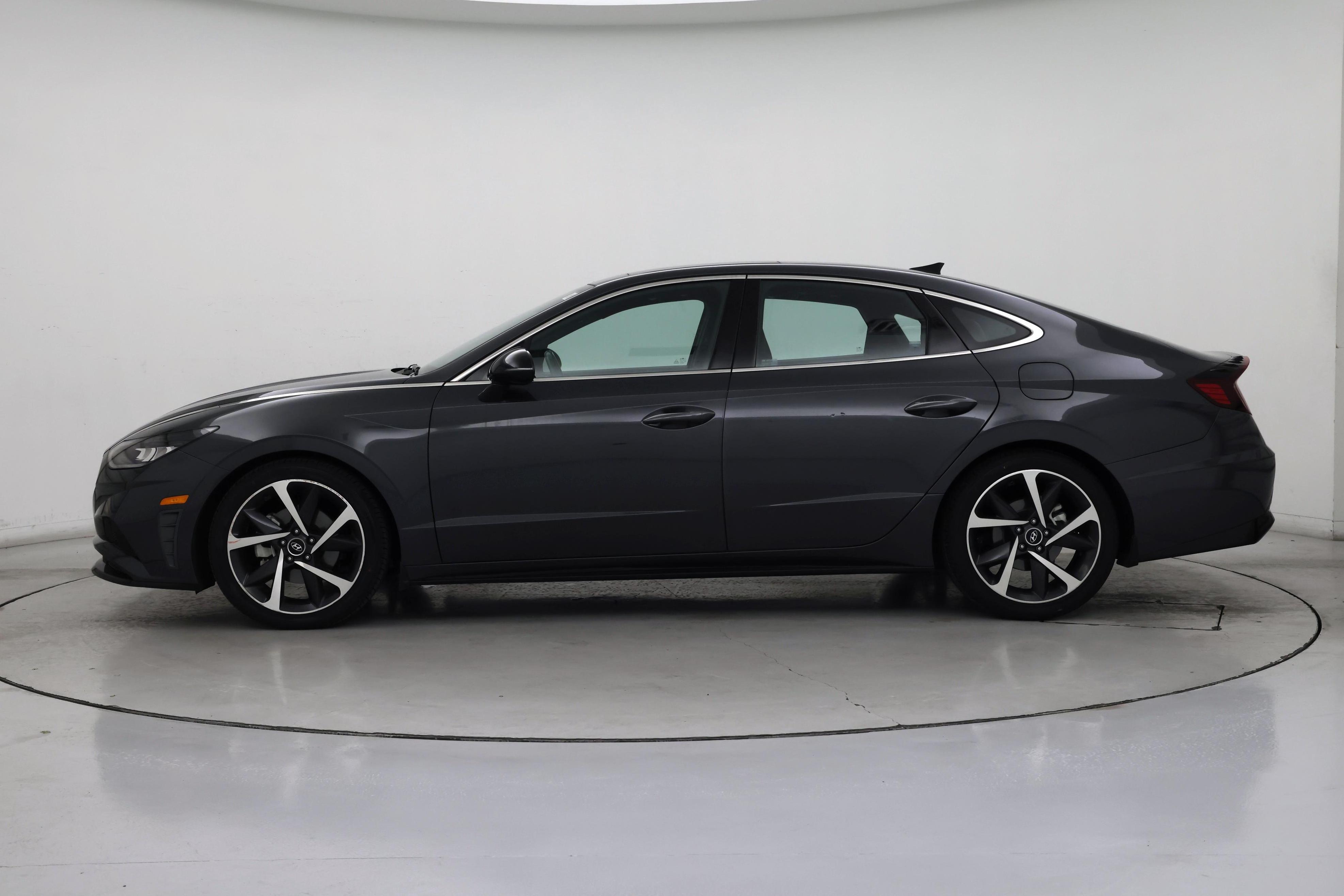 Thumbnail: 2022 Hyundai Sonata - 3