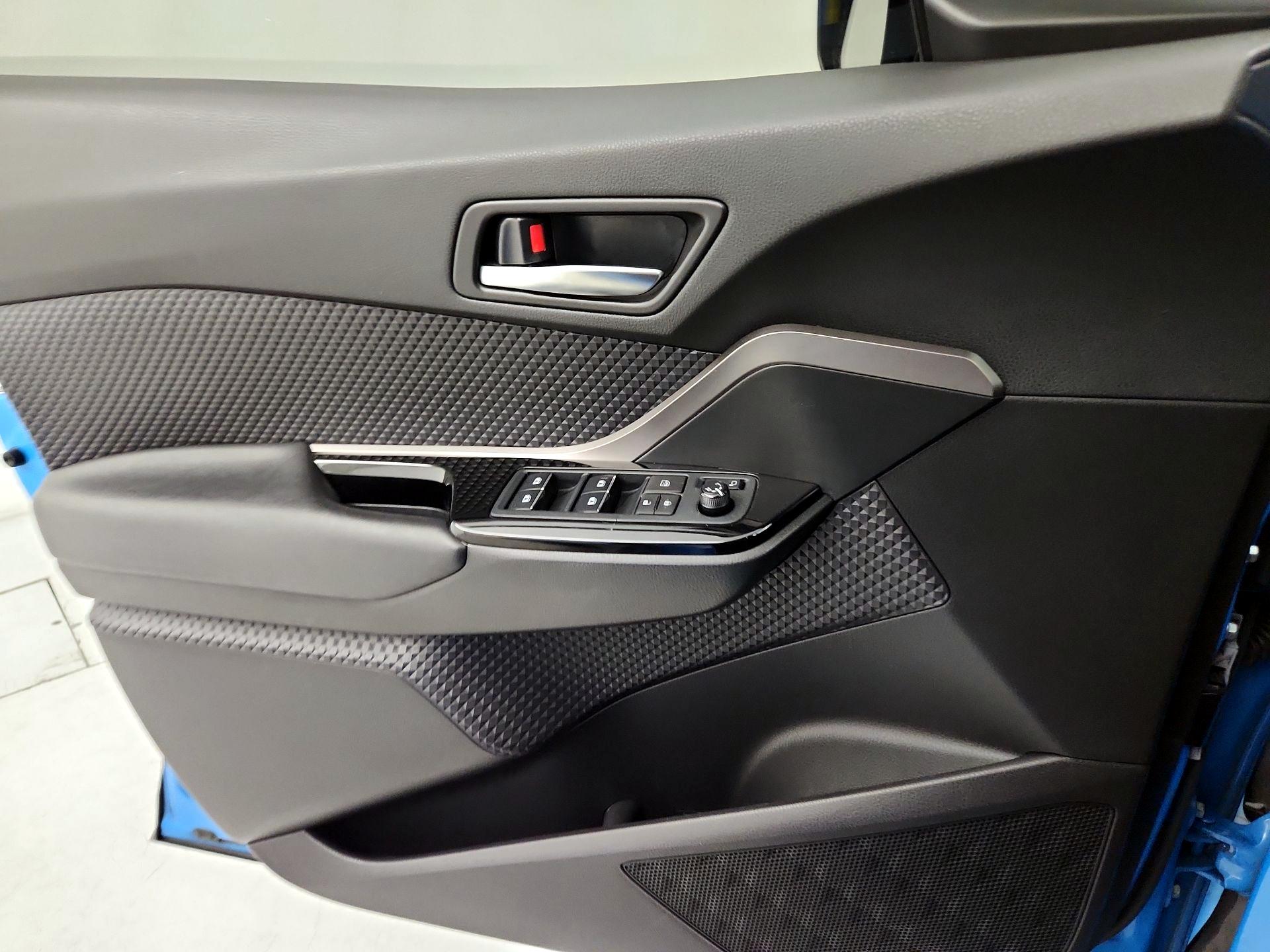 Thumbnail: 2019 Toyota C-HR - 12