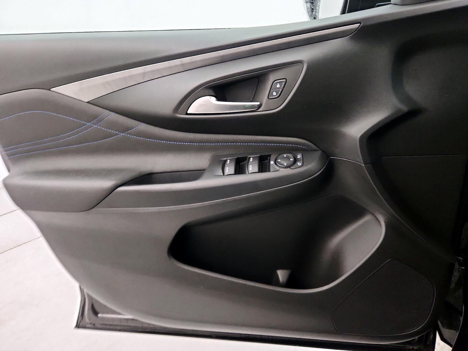2025 Buick Envista Sport Touring - Photo 13