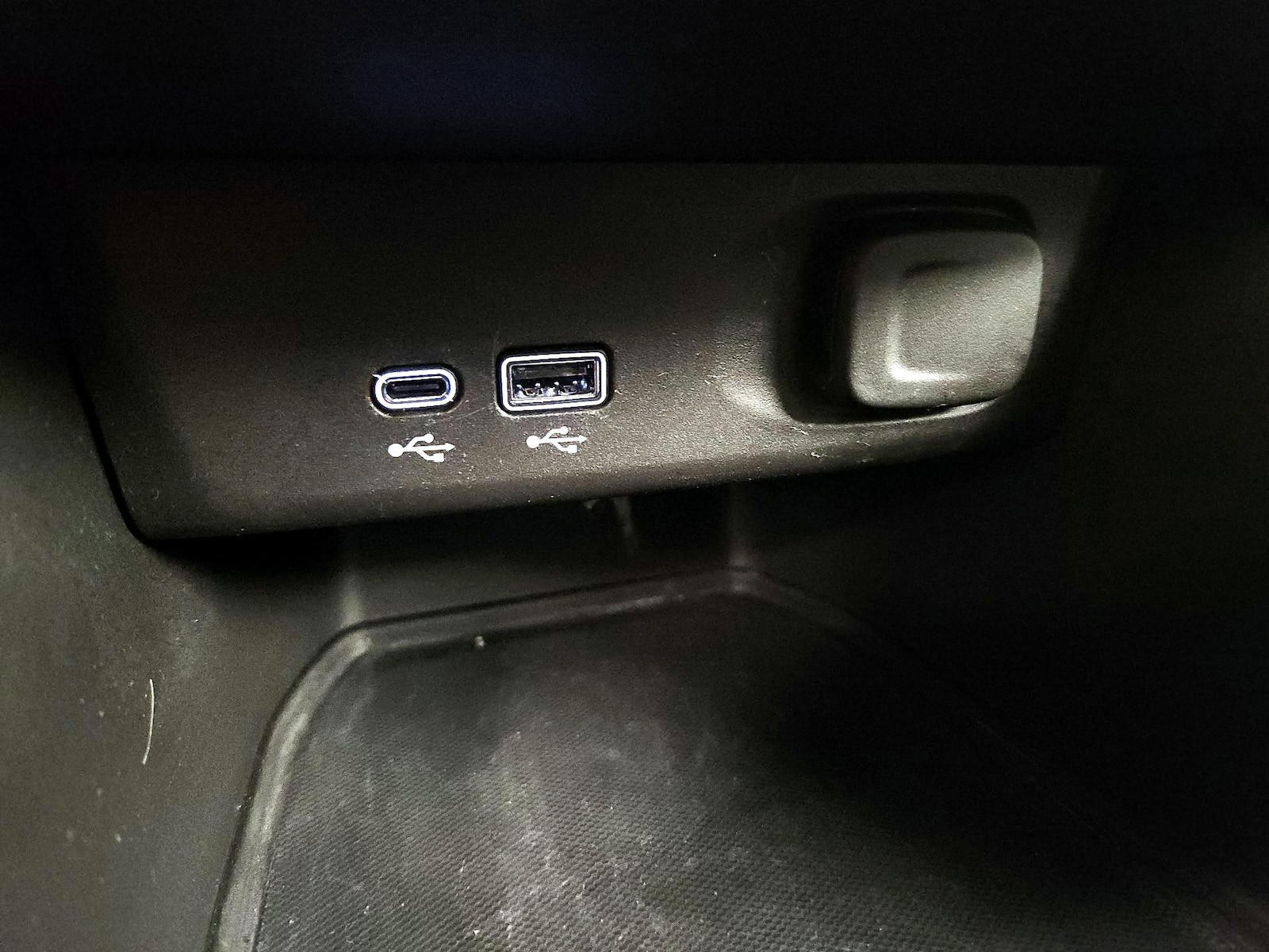 2025 Buick Envista Sport Touring - Photo 19