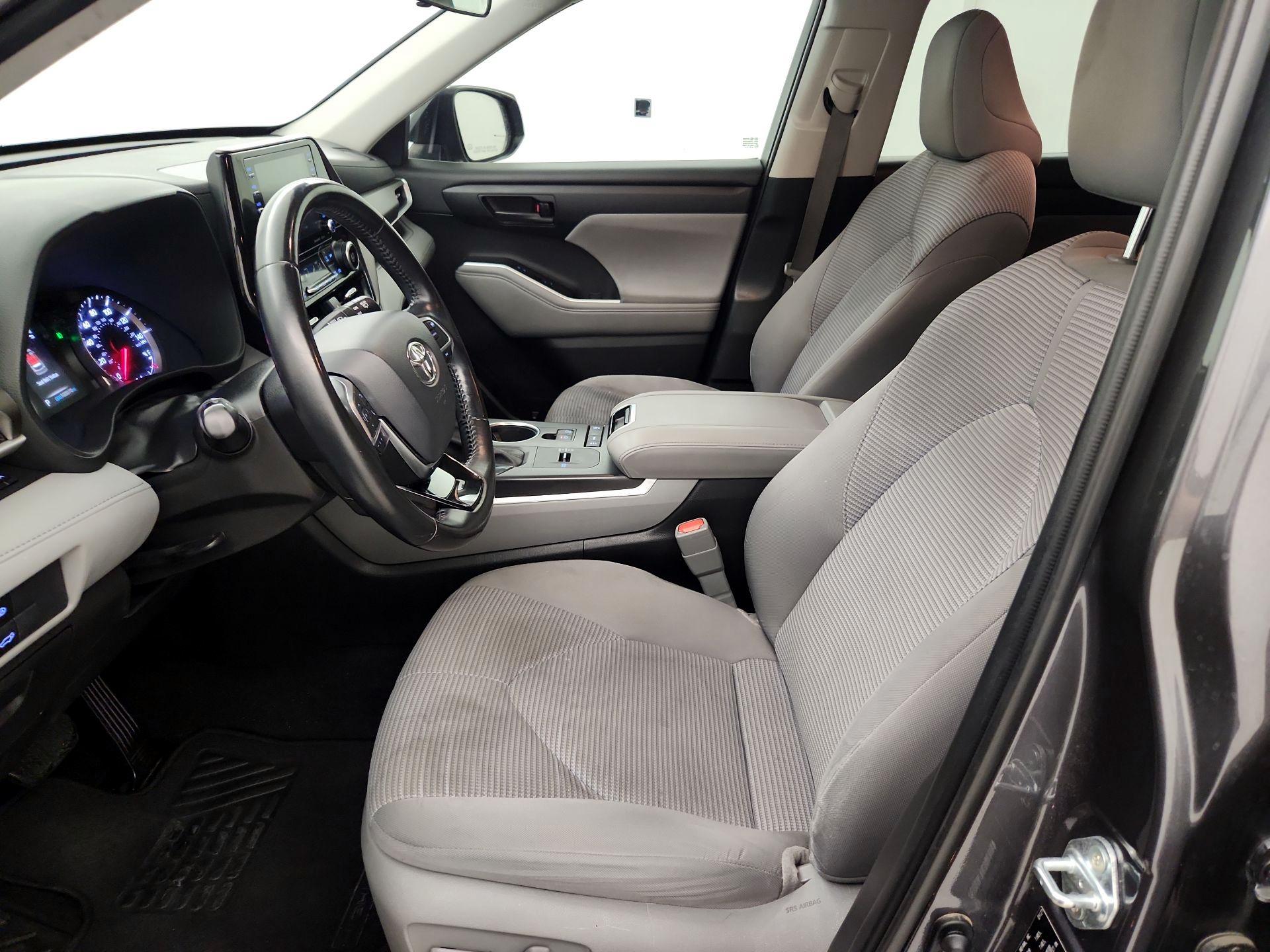 Thumbnail: 2021 Toyota Highlander - 11