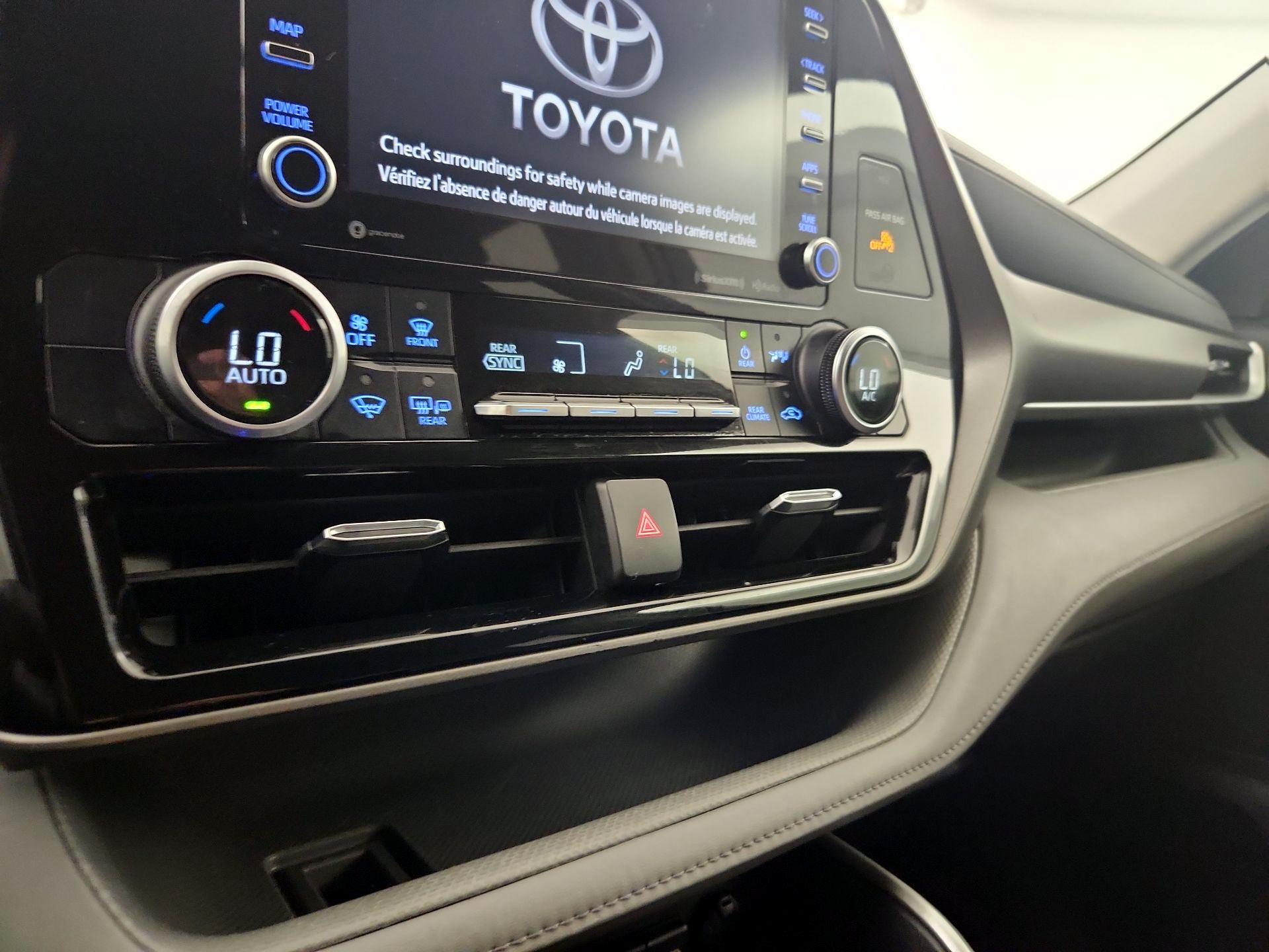 Thumbnail: 2021 Toyota Highlander - 16