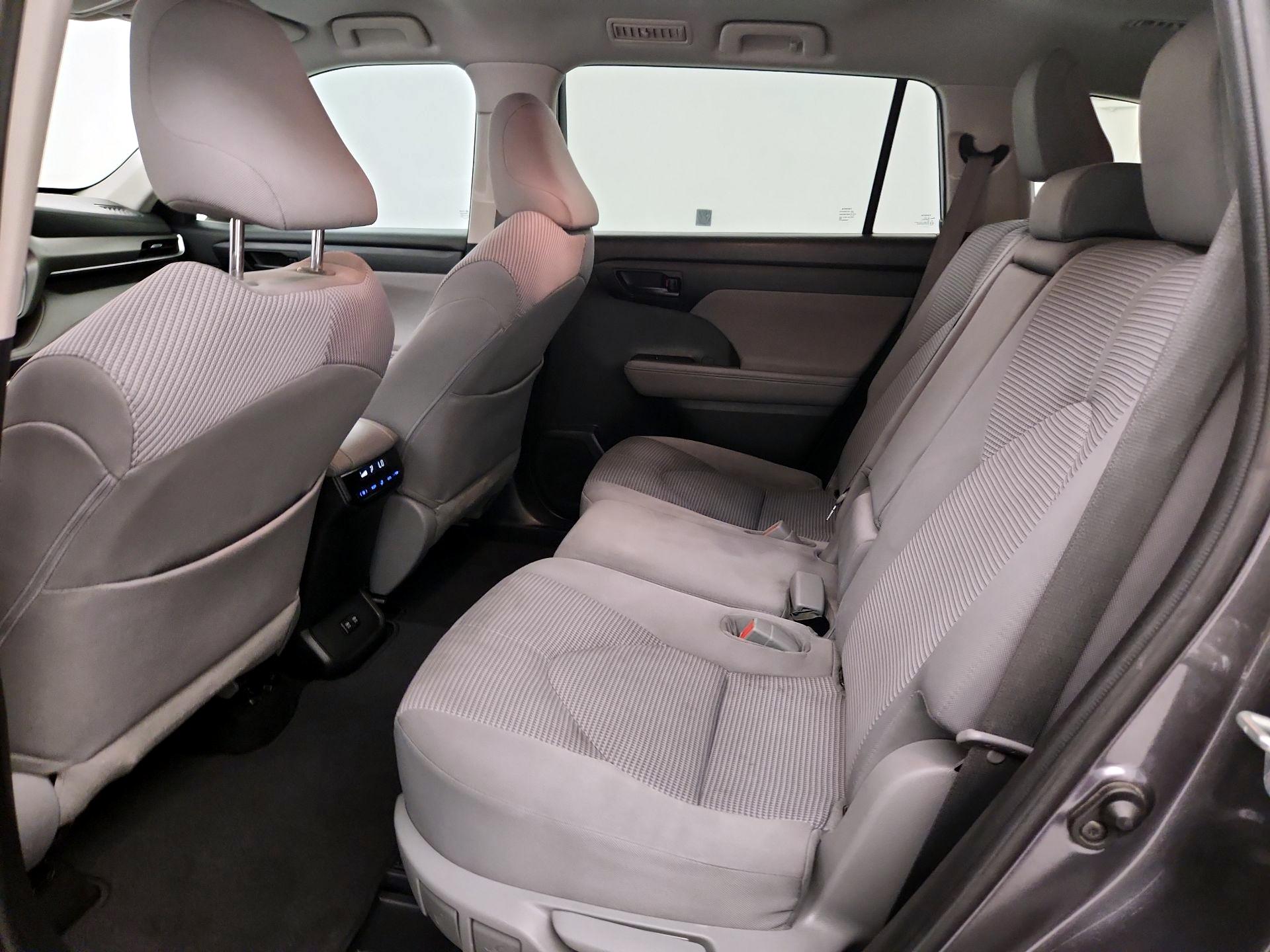 Thumbnail: 2021 Toyota Highlander - 19