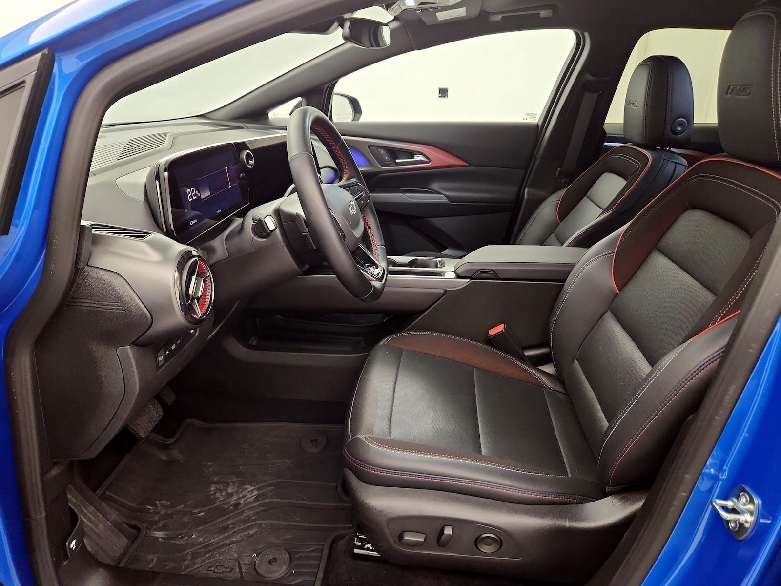 2025 Chevrolet Equinox EV RS - Photo 12