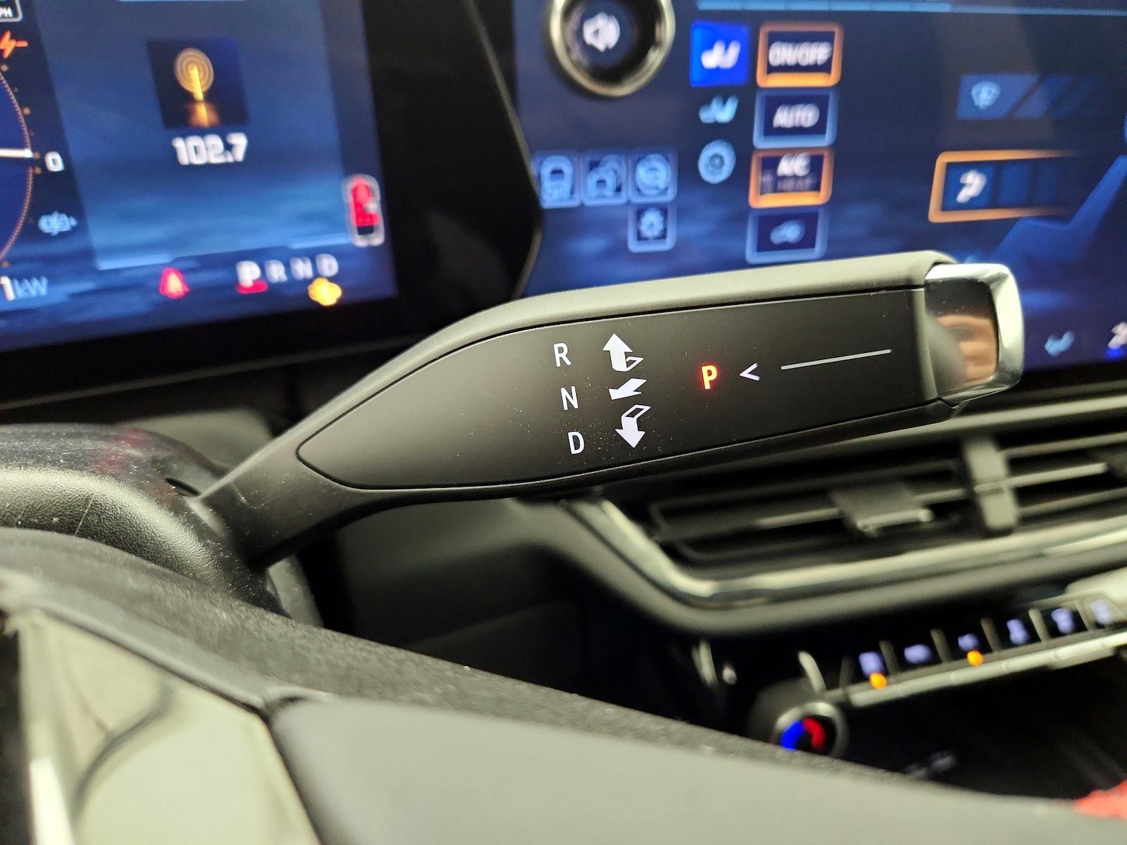 2025 Chevrolet Equinox EV RS - Photo 18