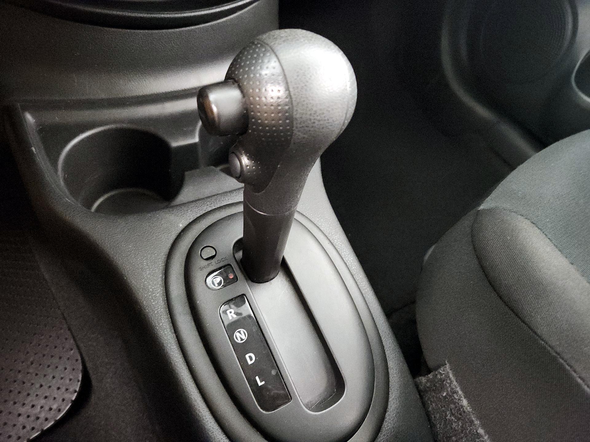 Thumbnail: 2016 Nissan Versa Note - 16