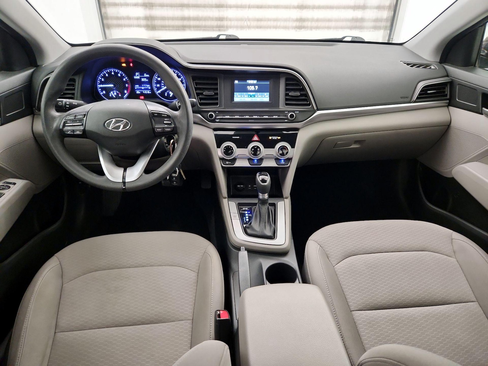 2019 Hyundai Elantra SE - Photo 10