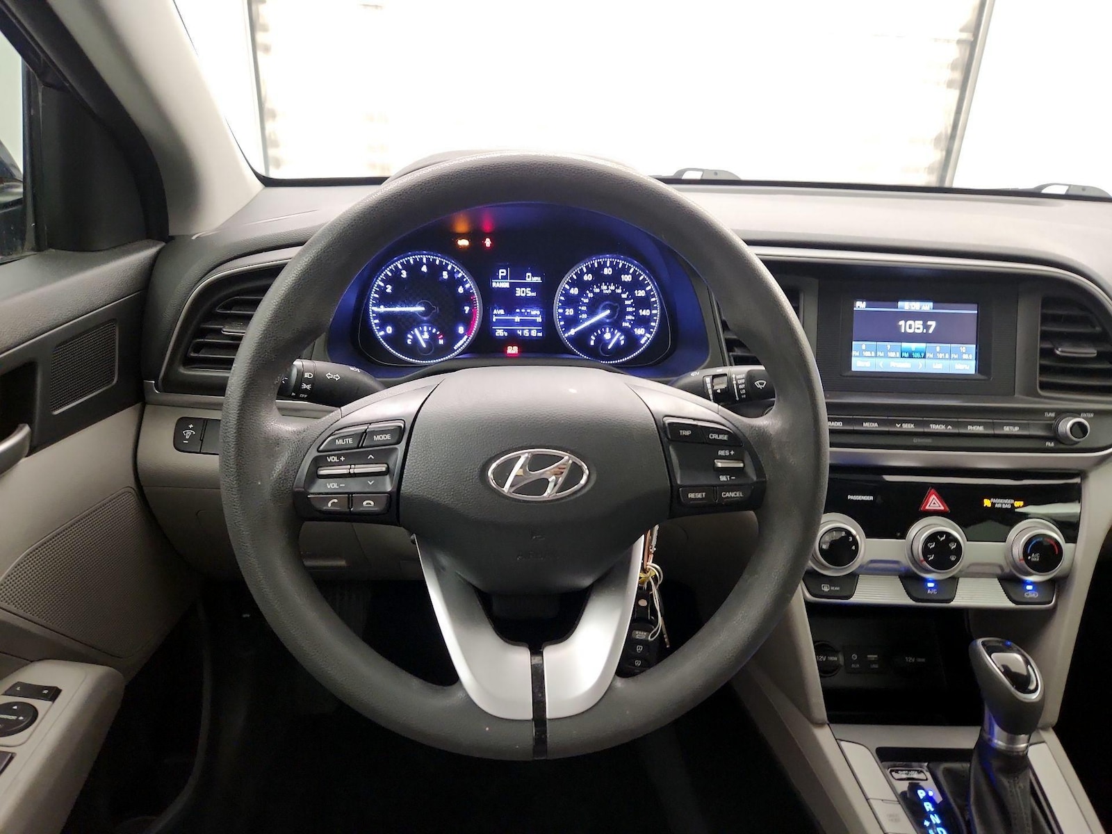 2019 Hyundai Elantra SE - Photo 11