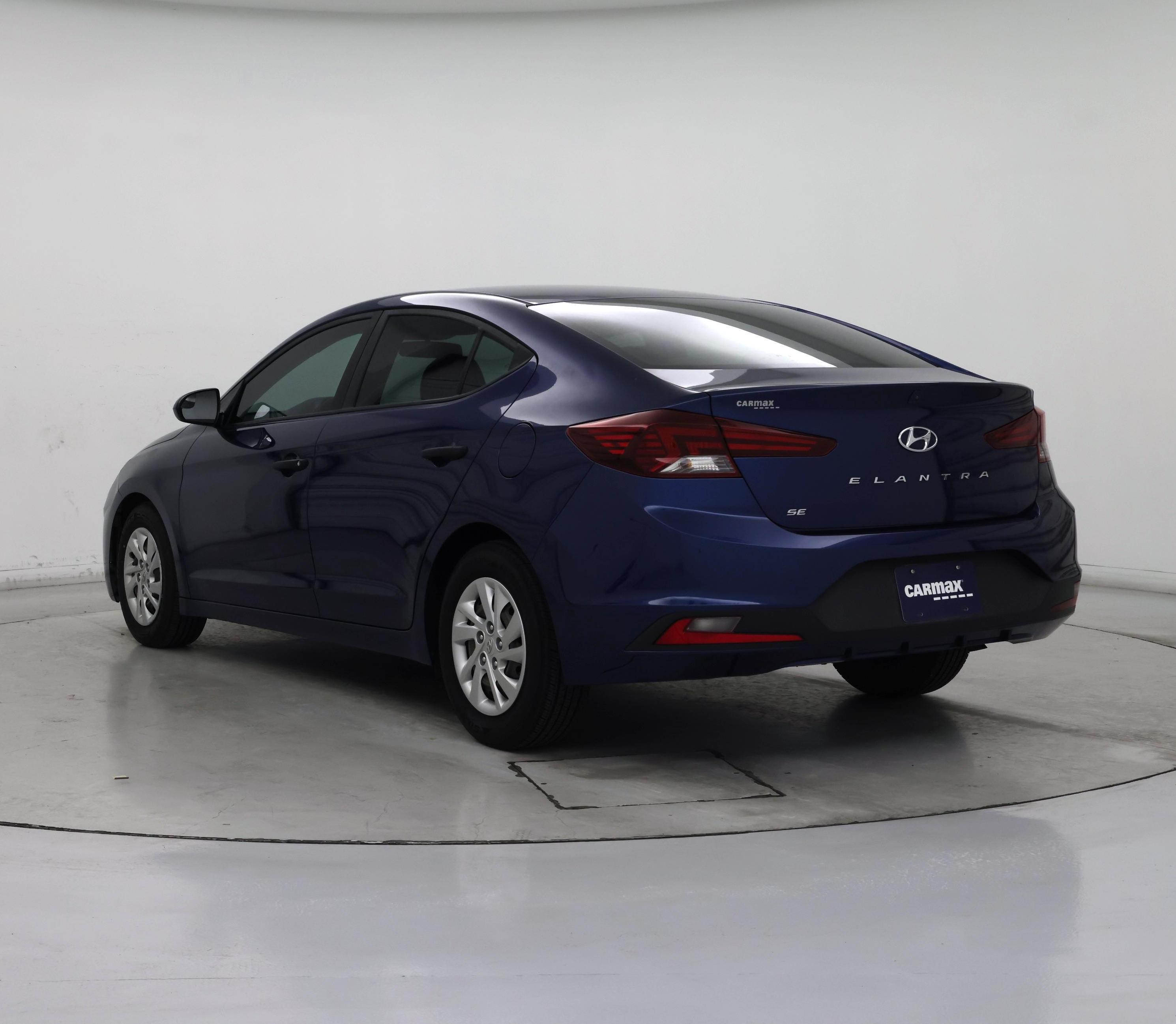 Thumbnail: 2019 Hyundai Elantra - 2