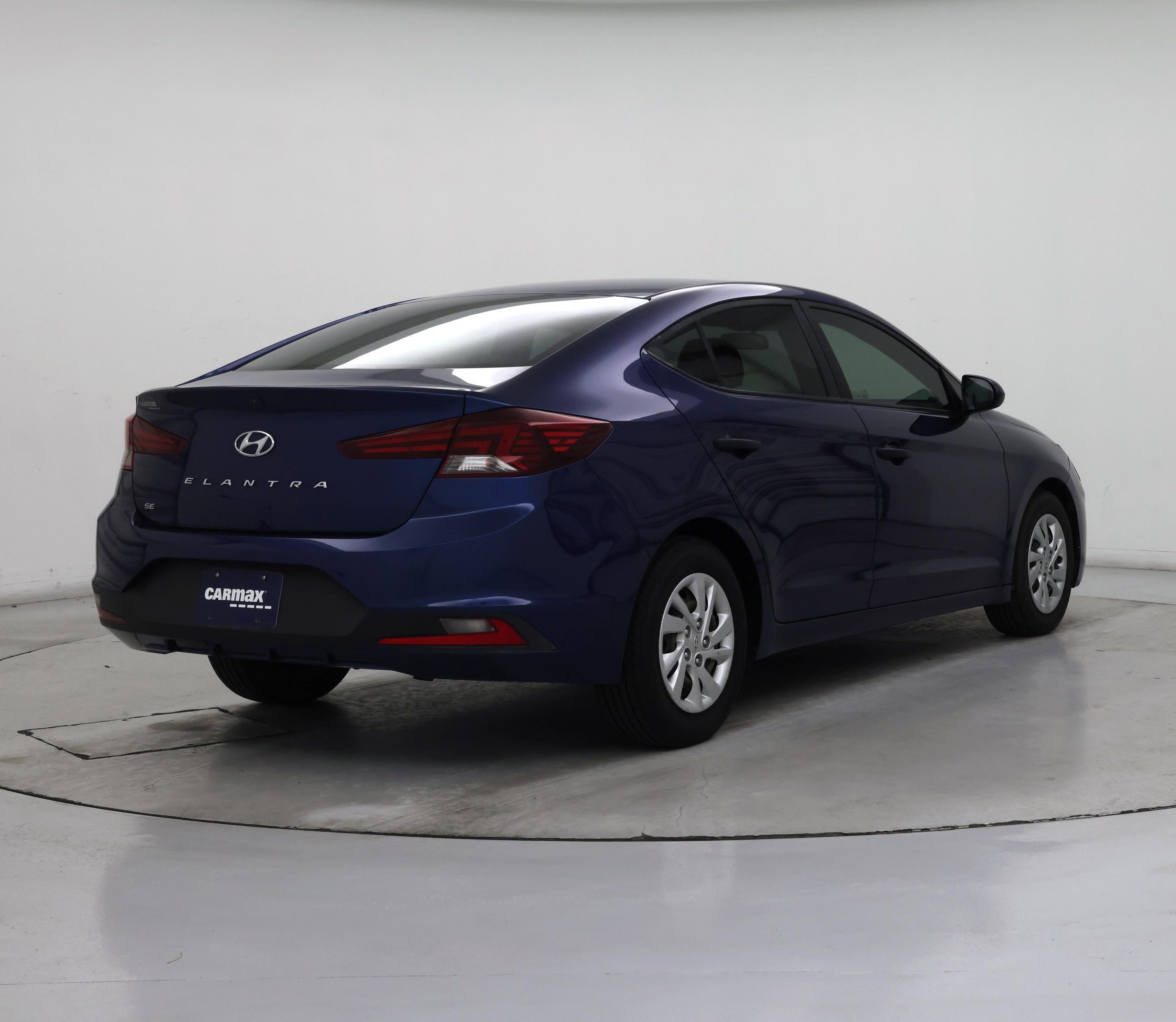Thumbnail: 2019 Hyundai Elantra - 8