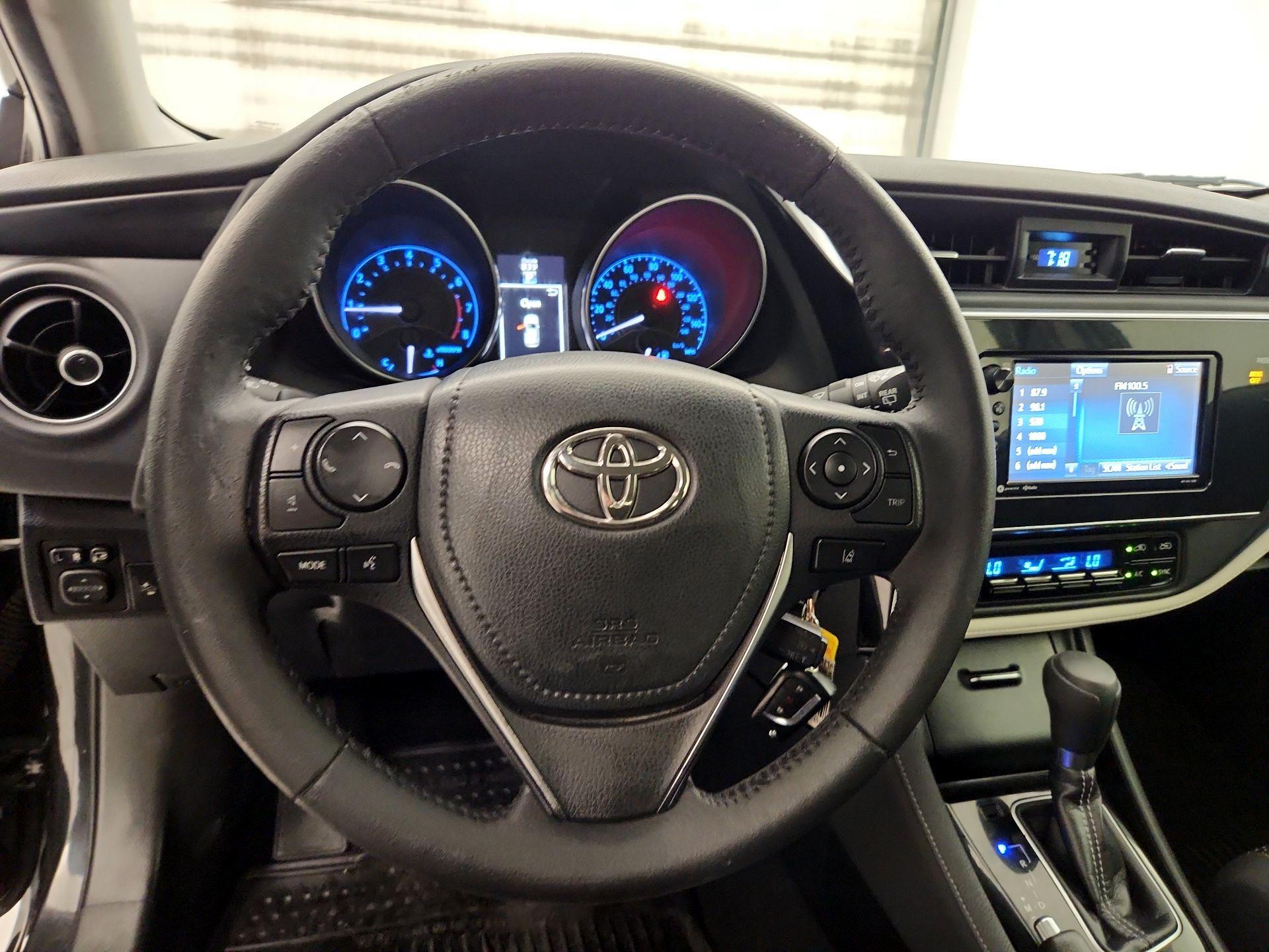 Thumbnail: 2017 Toyota Corolla iM - 10