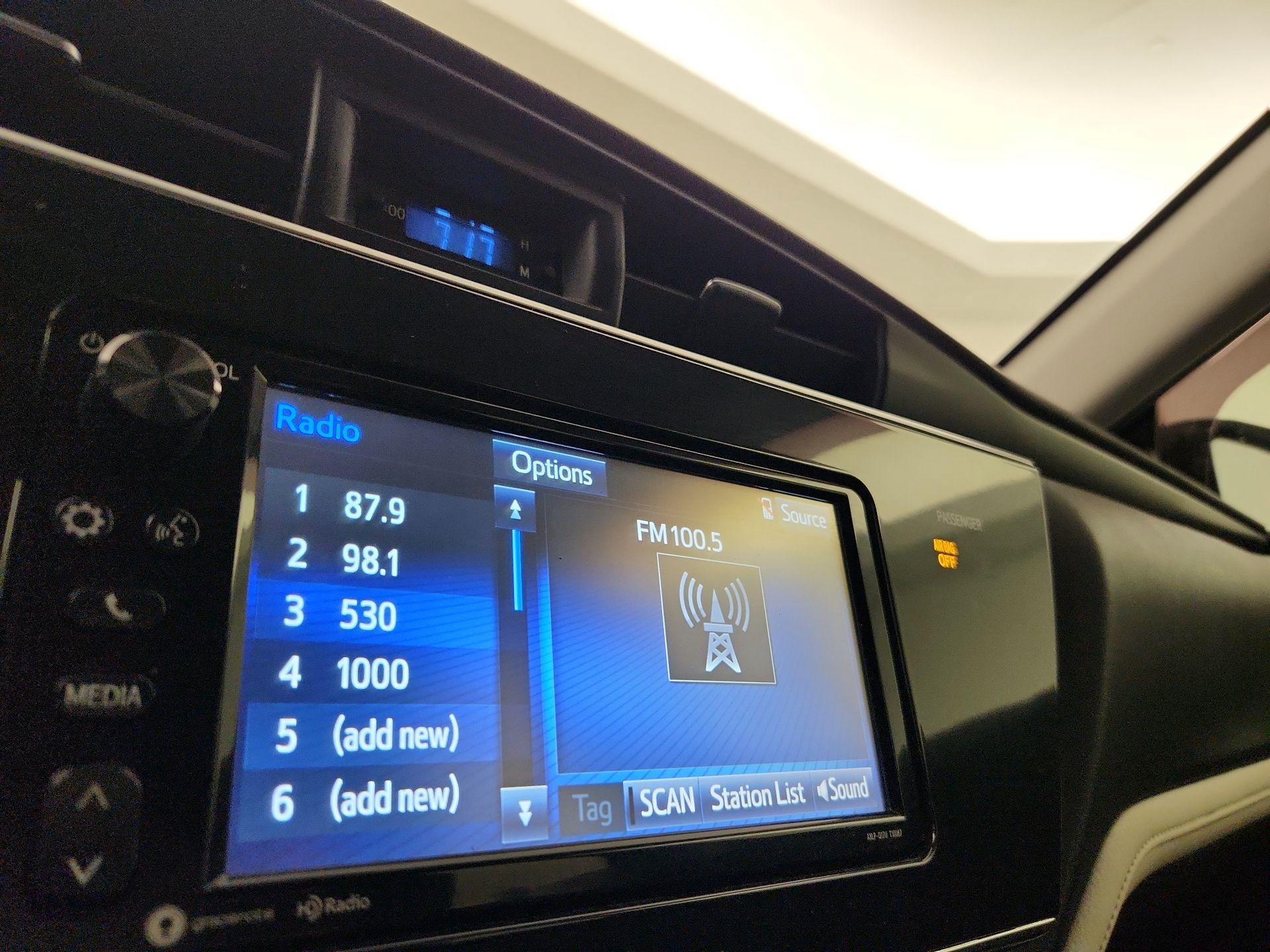 Thumbnail: 2017 Toyota Corolla iM - 15