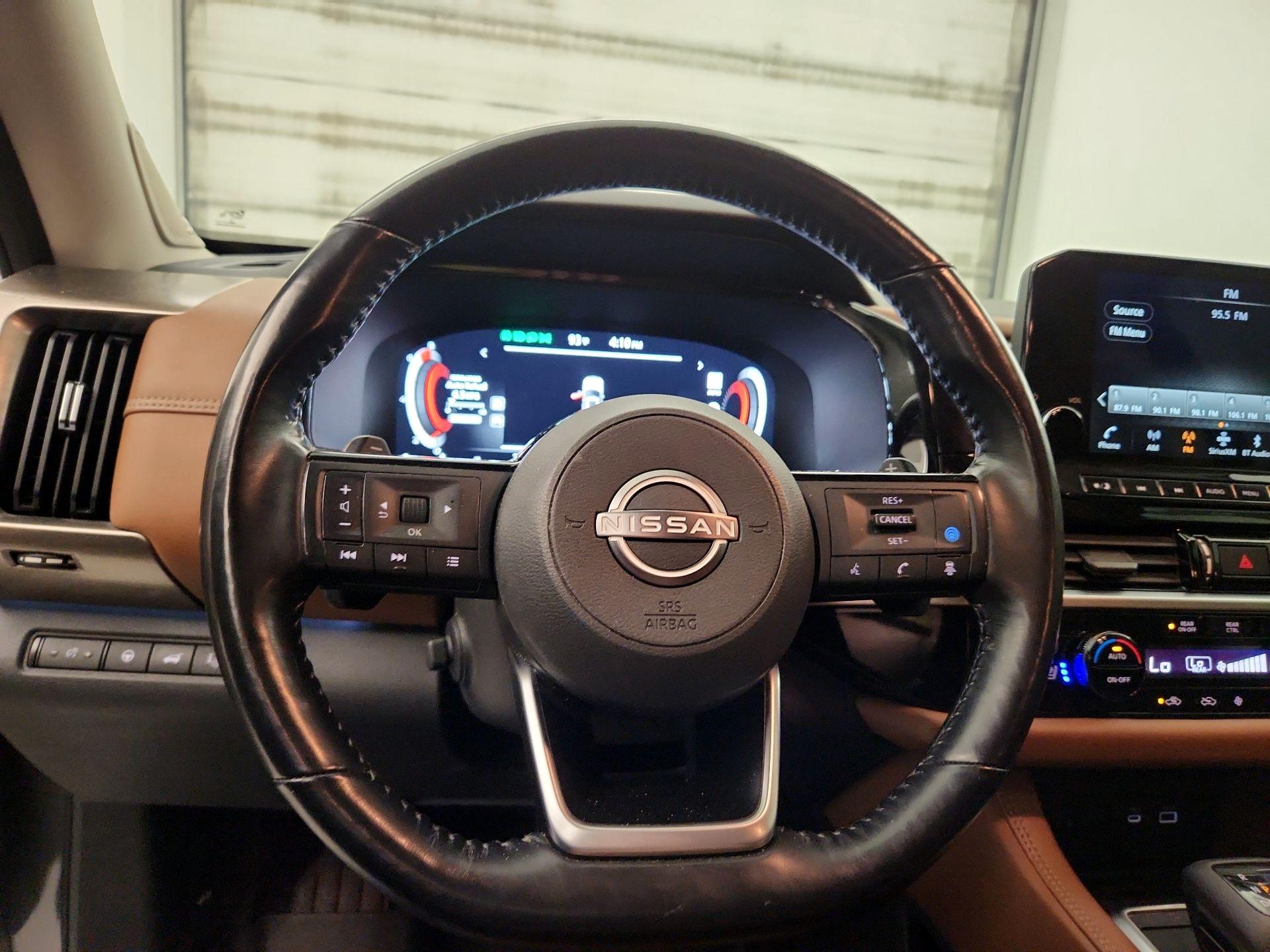 Thumbnail: 2022 Nissan Pathfinder - 10