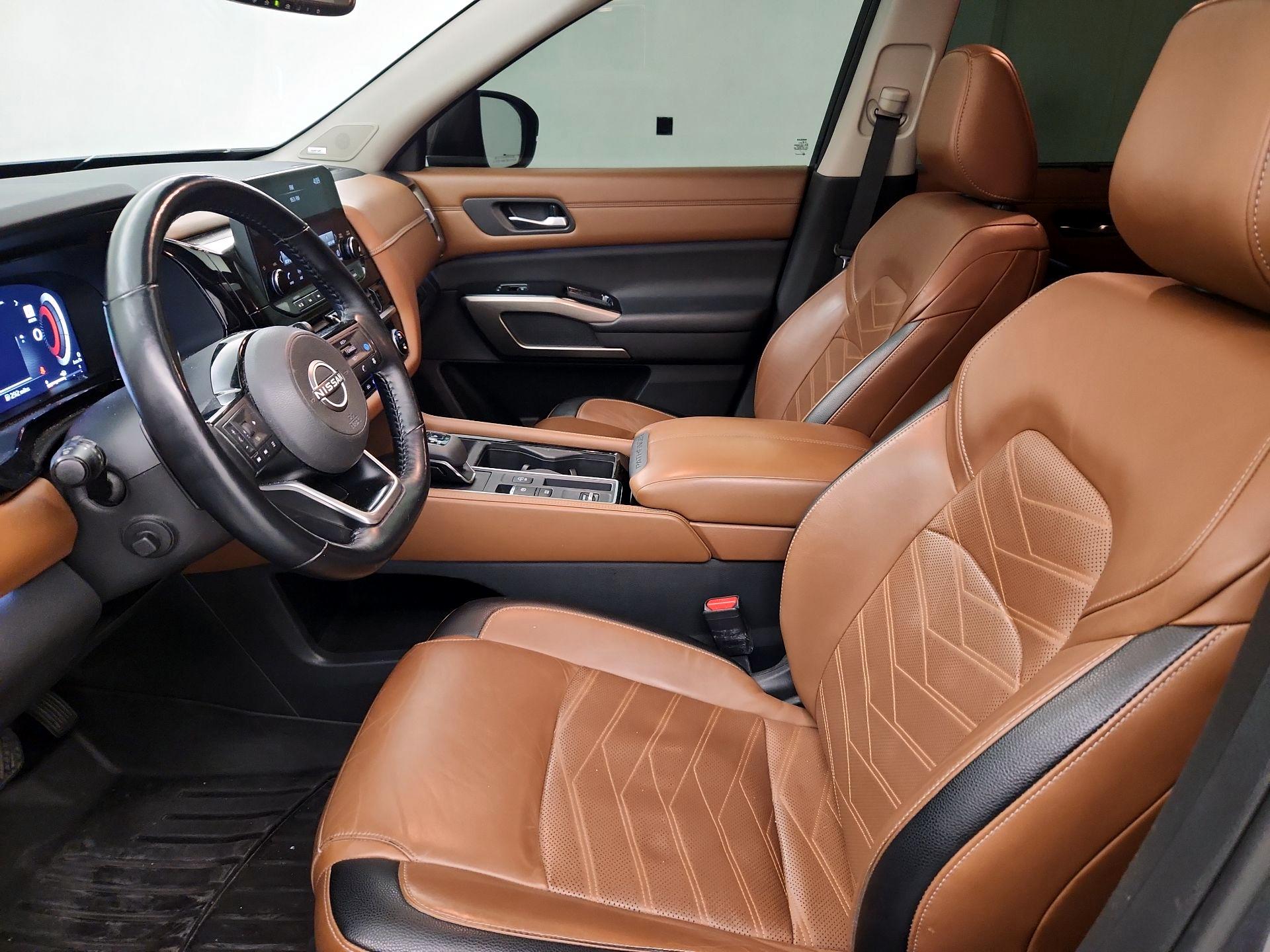 Thumbnail: 2022 Nissan Pathfinder - 11