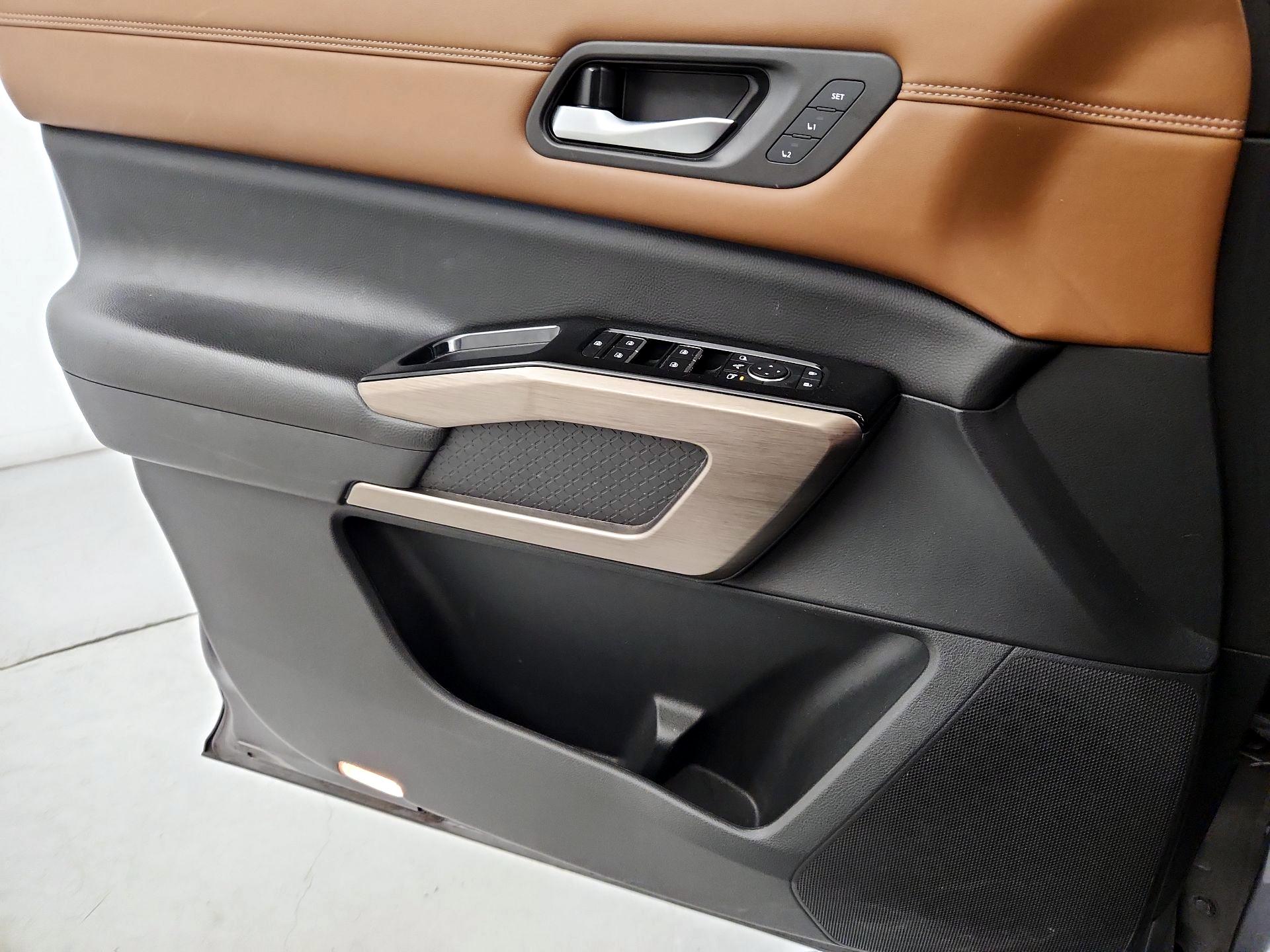 Thumbnail: 2022 Nissan Pathfinder - 12