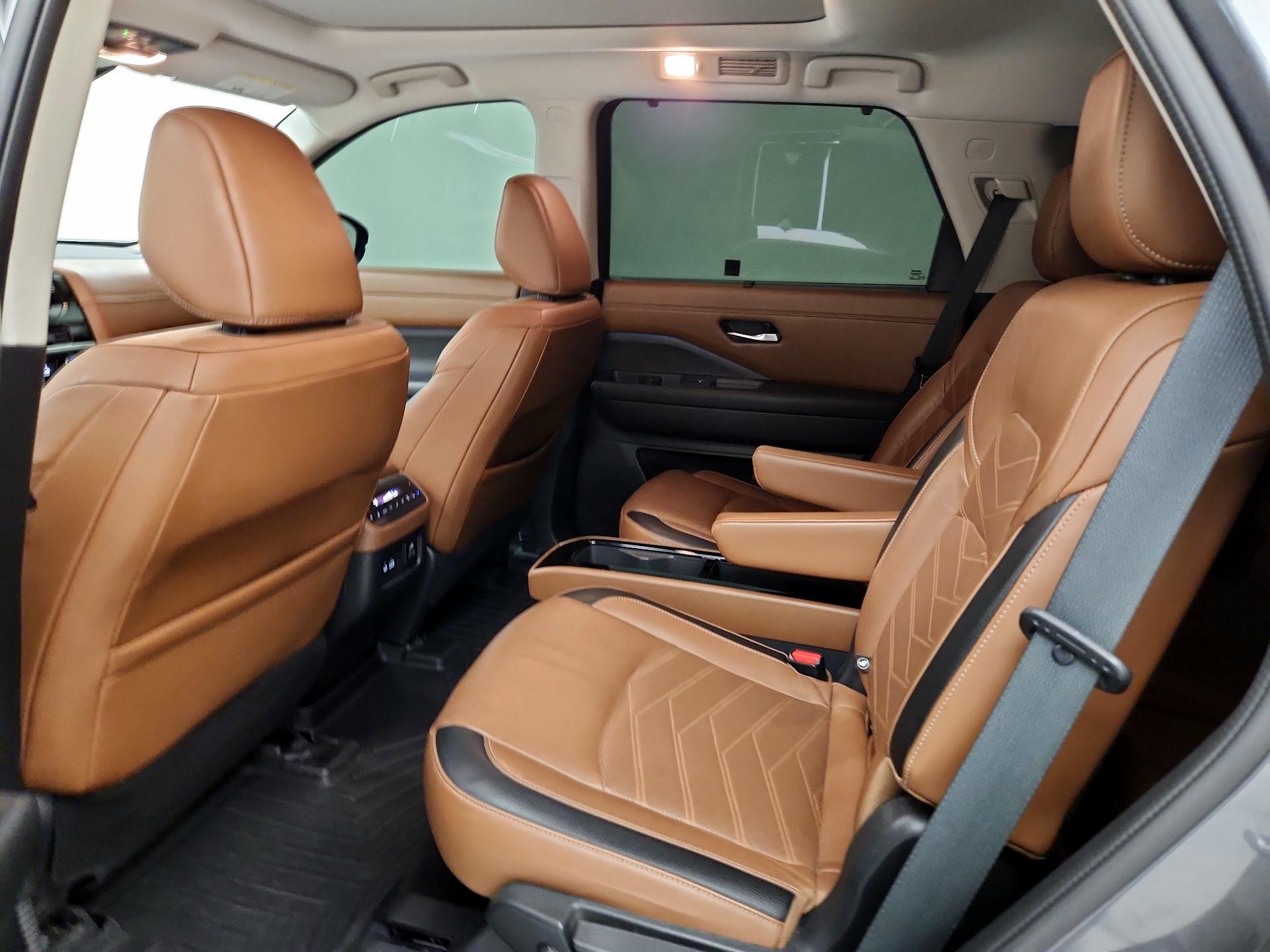 Thumbnail: 2022 Nissan Pathfinder - 20