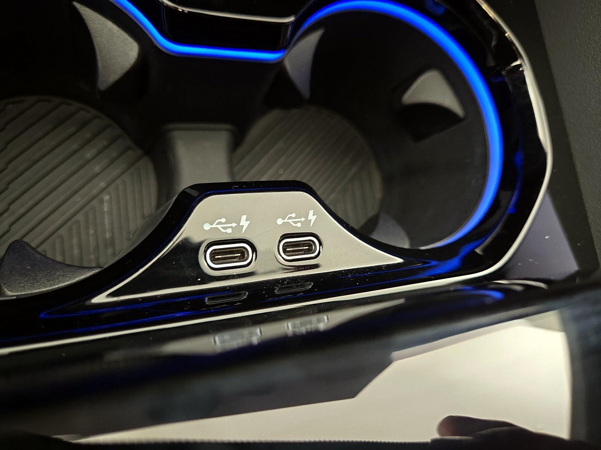 Thumbnail: 2025 BMW M5 - 19
