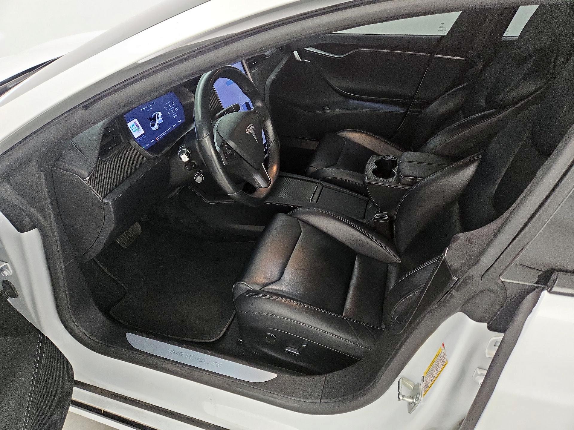 Thumbnail: 2020 Tesla Model S - 11