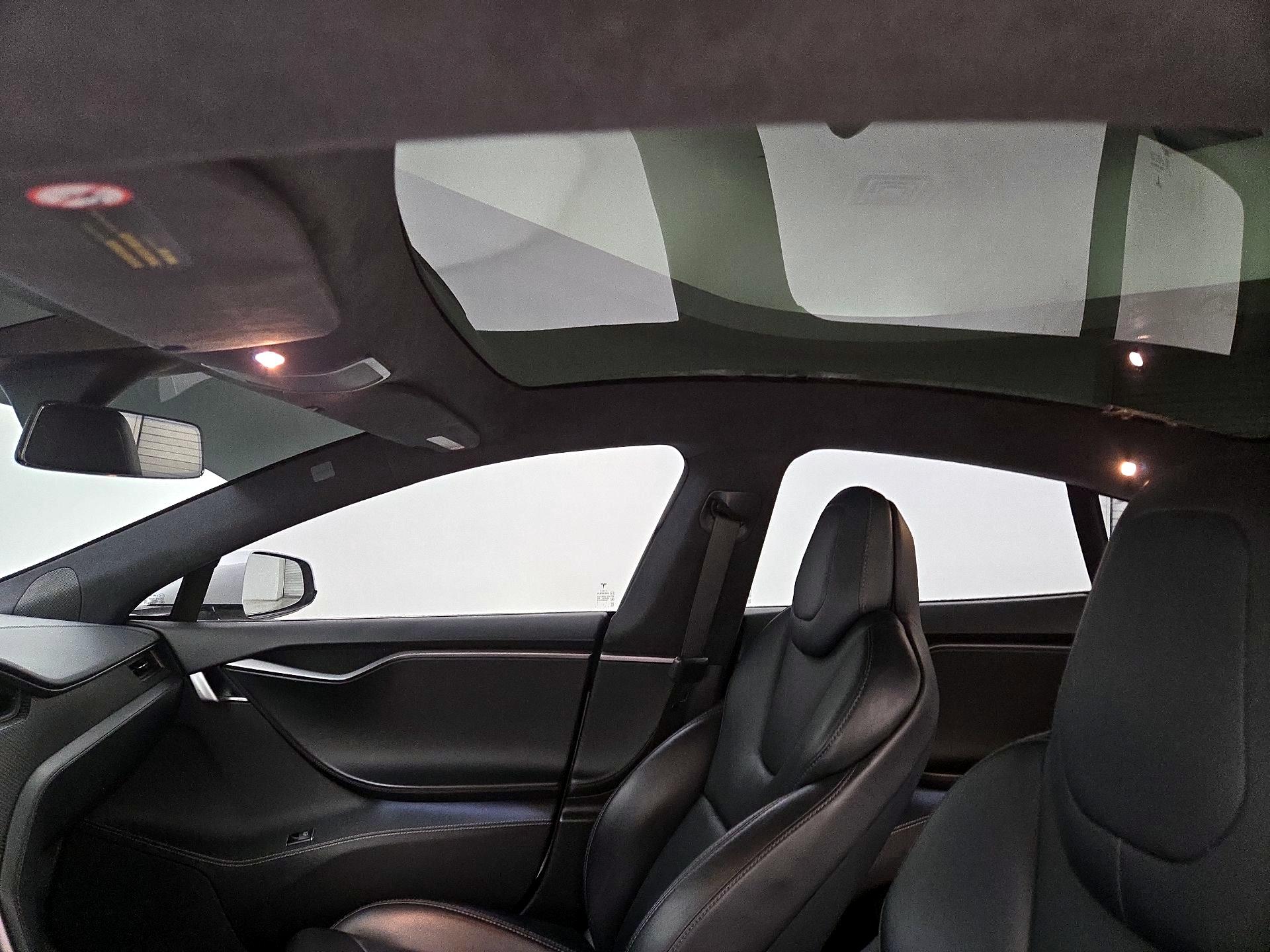 Thumbnail: 2020 Tesla Model S - 19