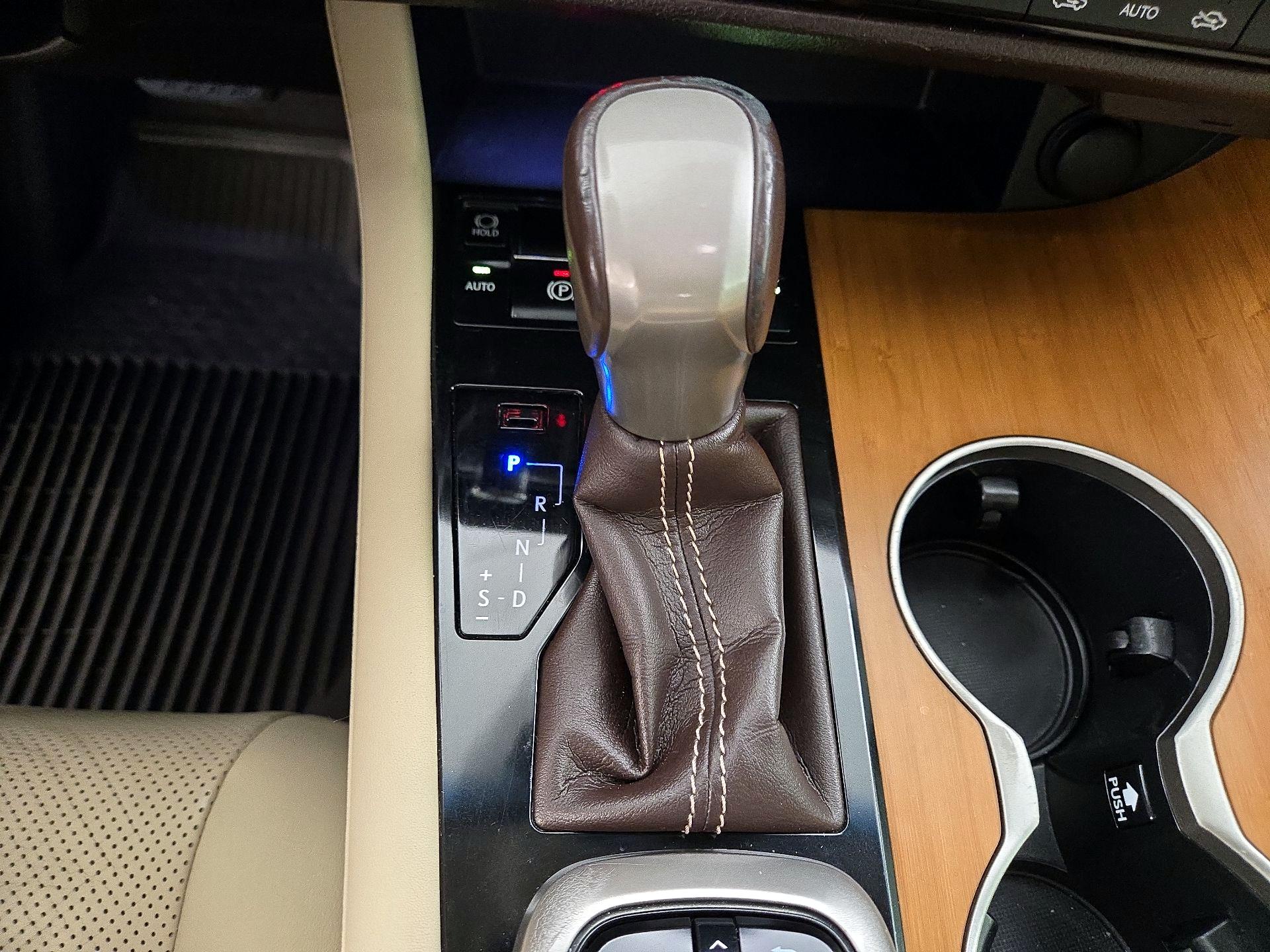 Thumbnail: 2017 Lexus RX - 18