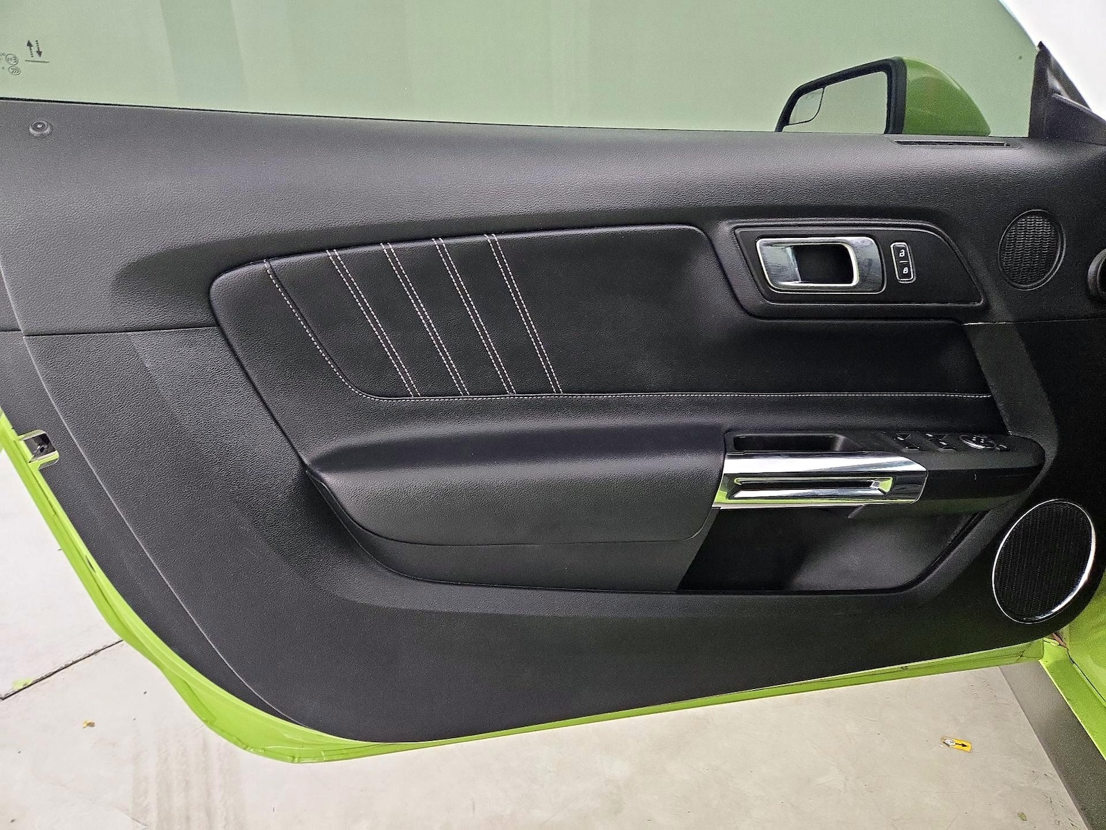 2020 Ford Mustang GT Premium - Photo 13