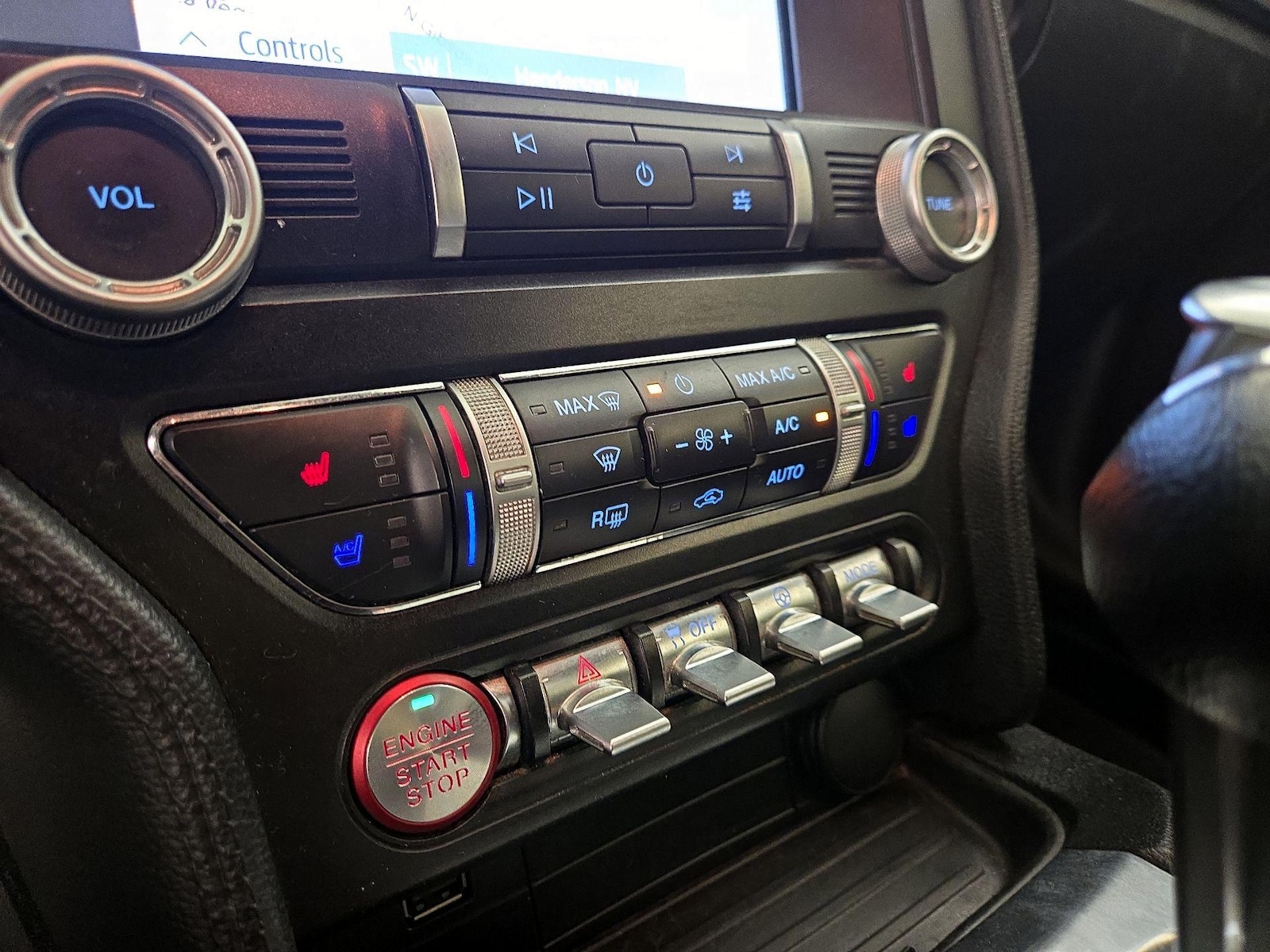 2020 Ford Mustang GT Premium - Photo 18