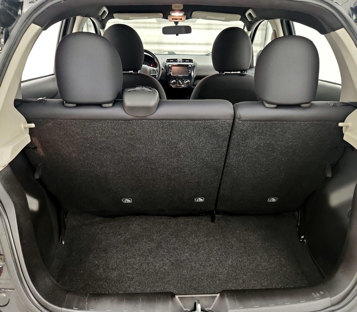 Trunk/Cargo (Seats Up)