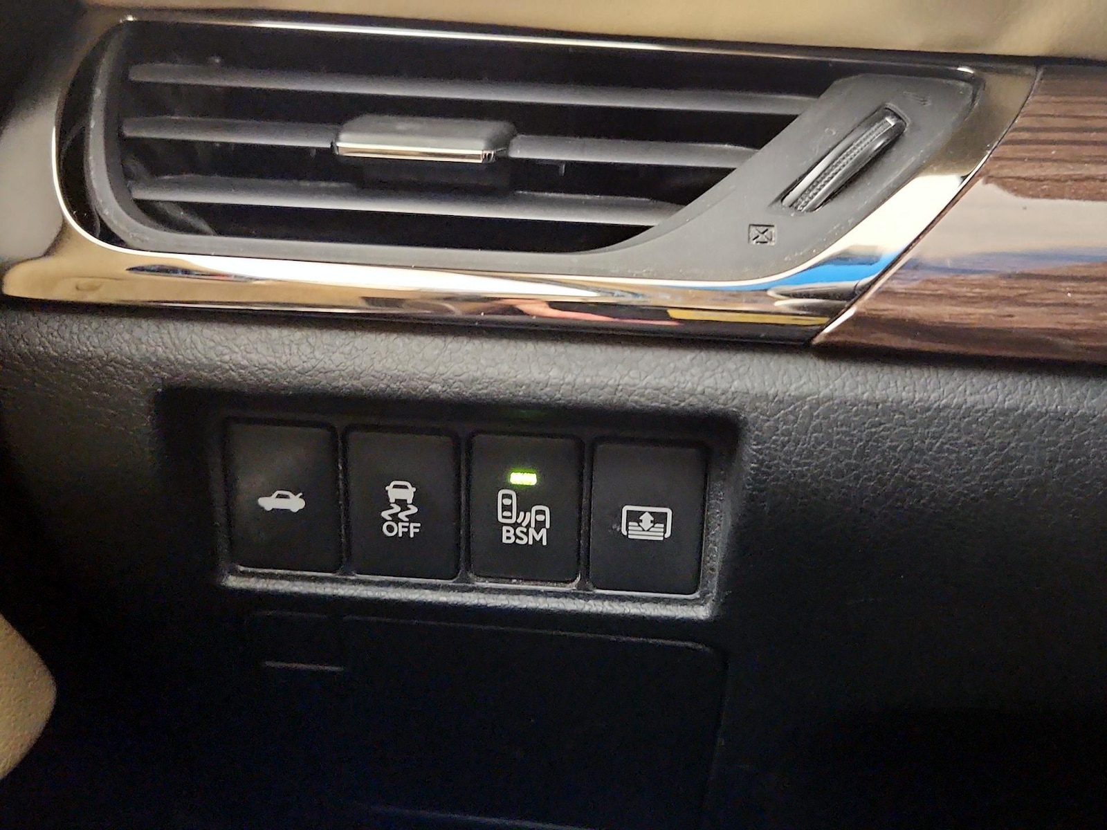 2014 Toyota Avalon Limited - Photo 14