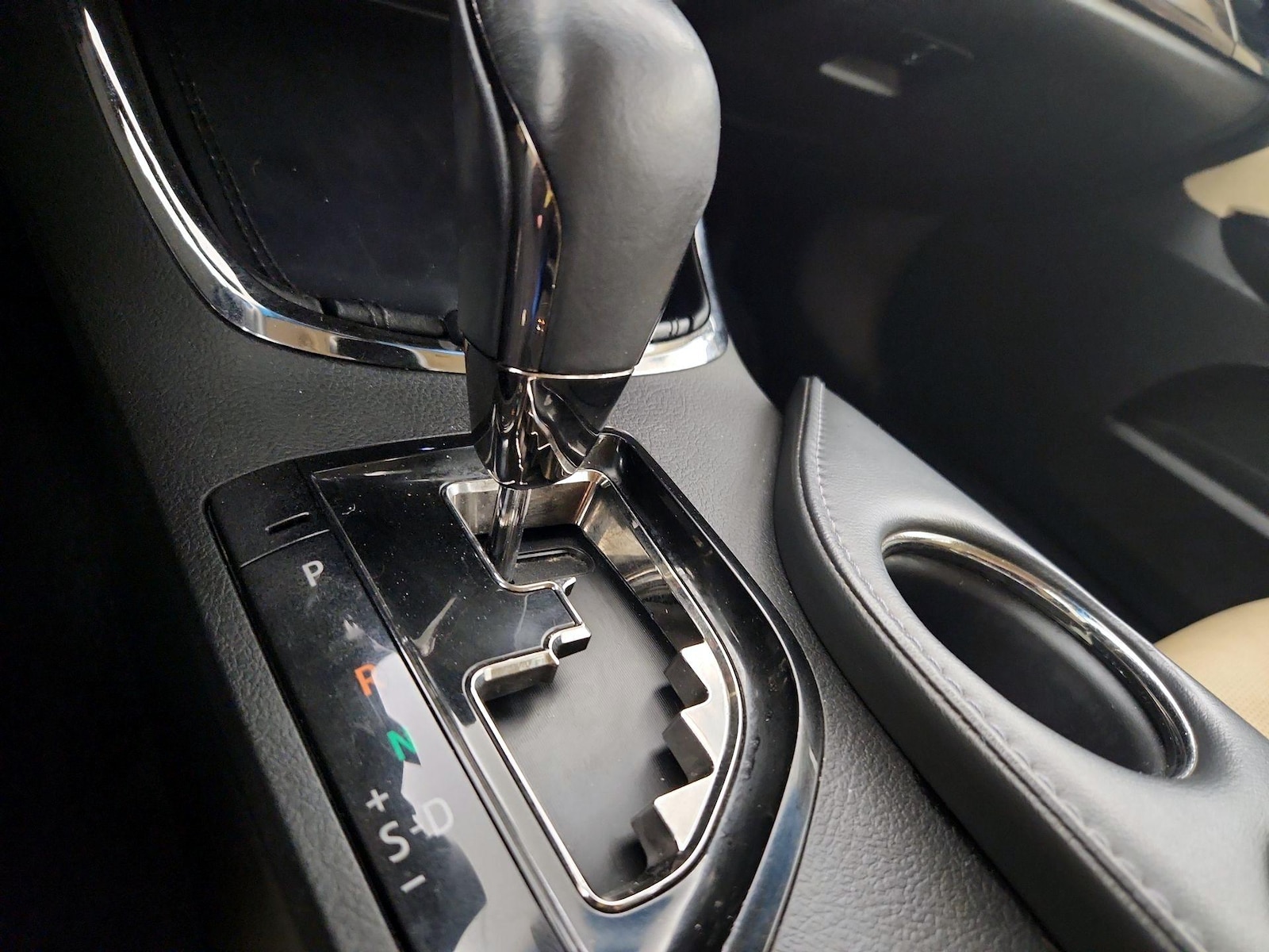 2014 Toyota Avalon Limited - Photo 19