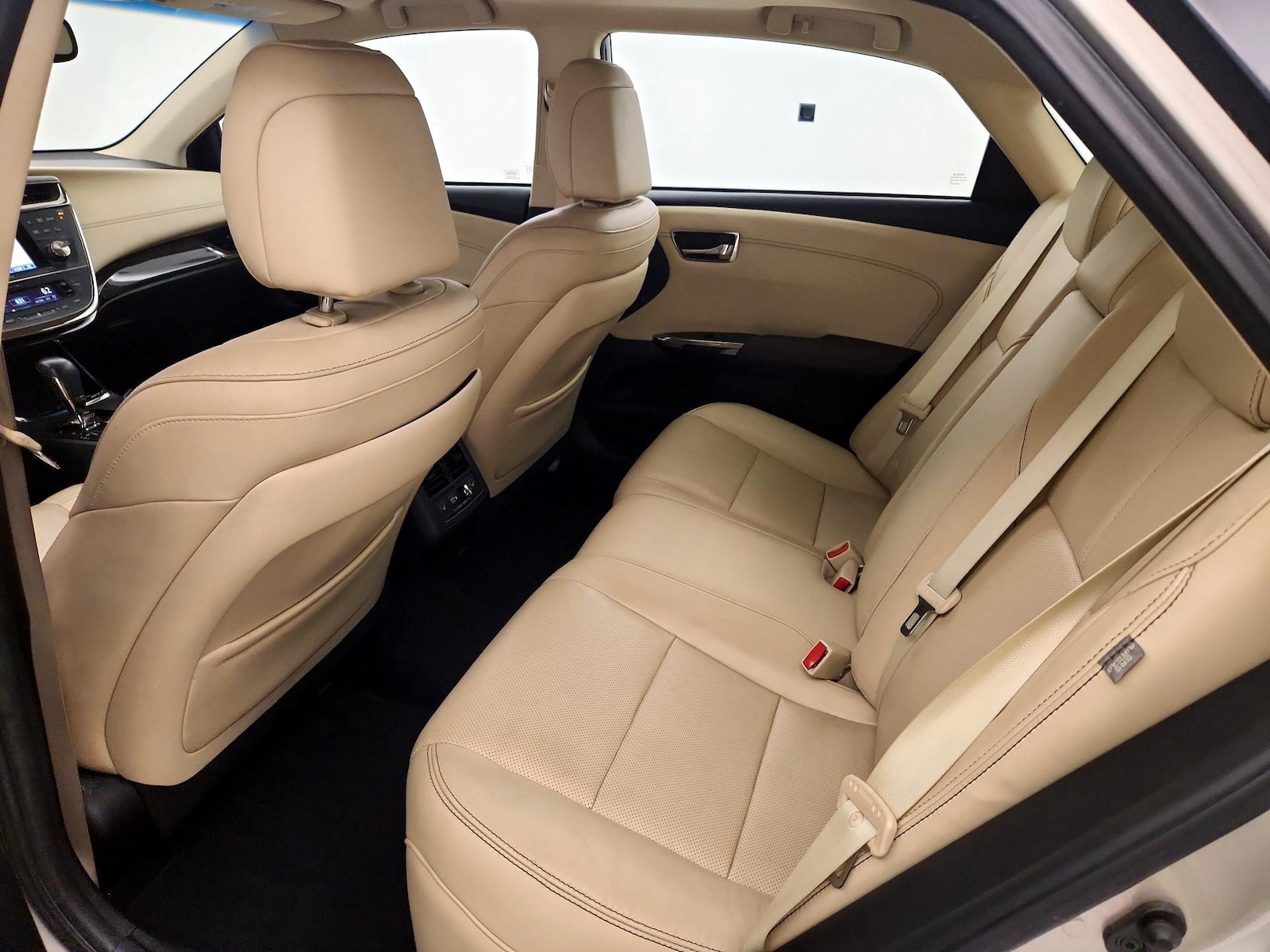 2014 Toyota Avalon Limited - Photo 21