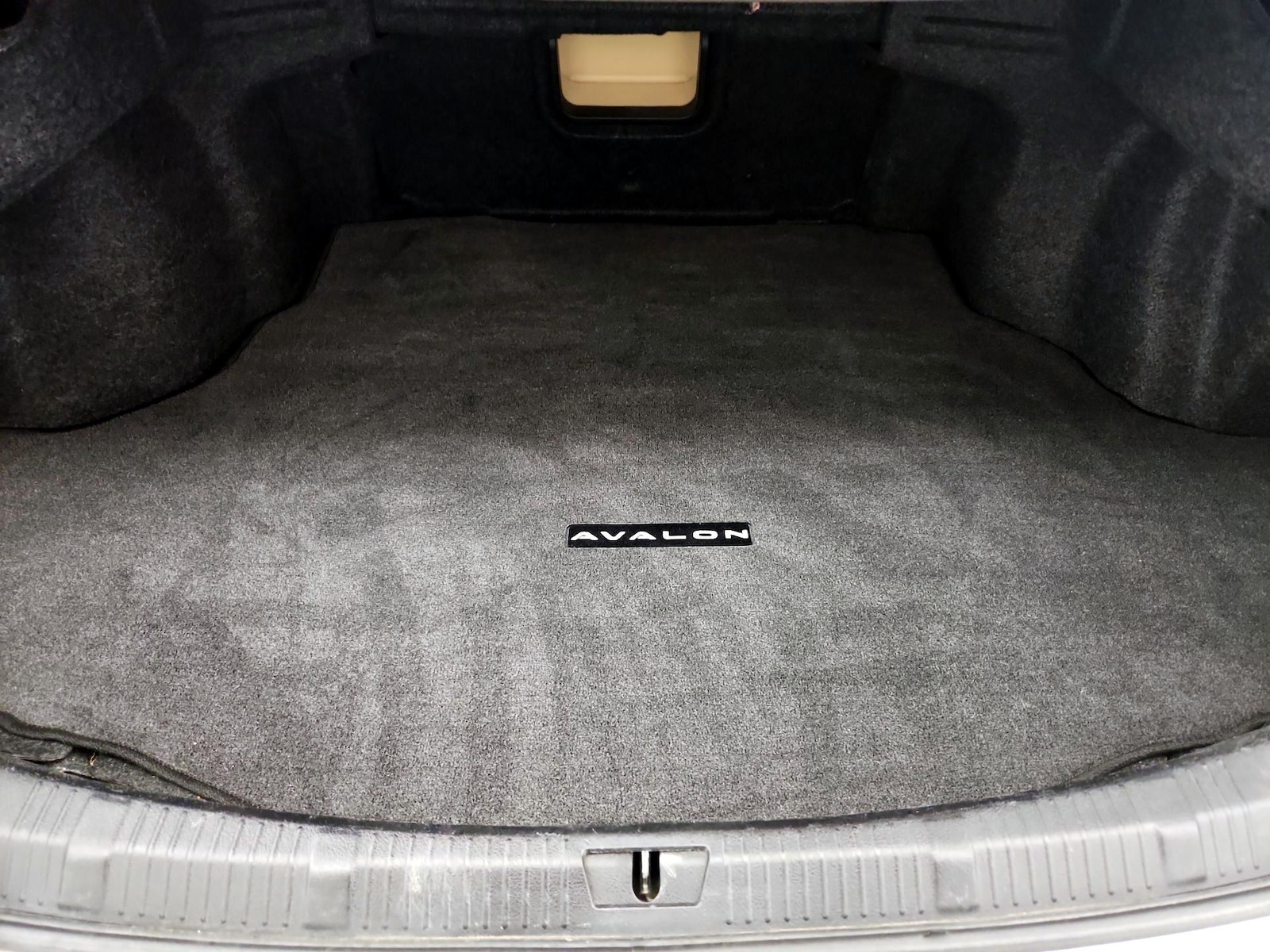 2014 Toyota Avalon Limited - Photo 22
