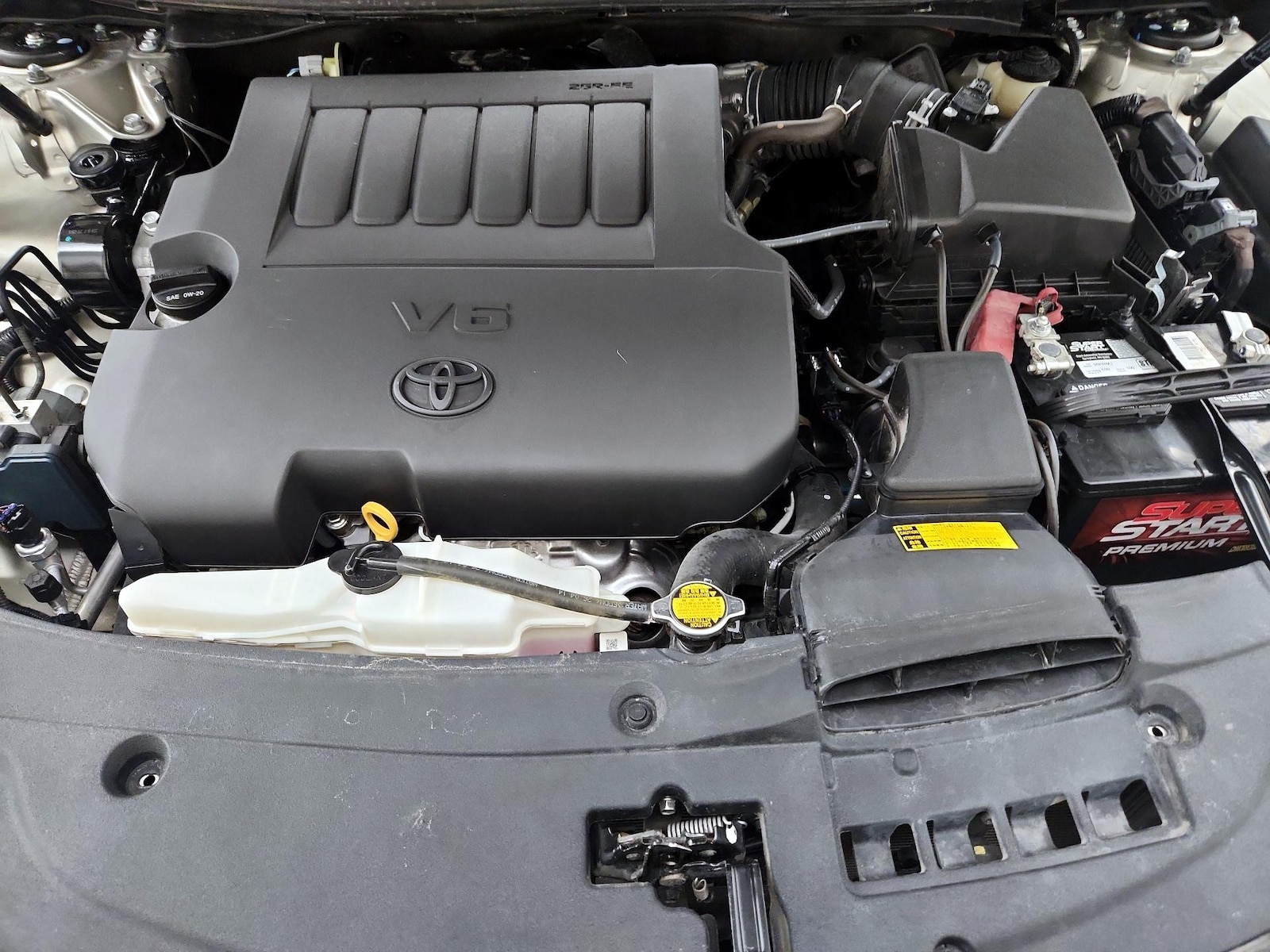 2014 Toyota Avalon Limited - Photo 23