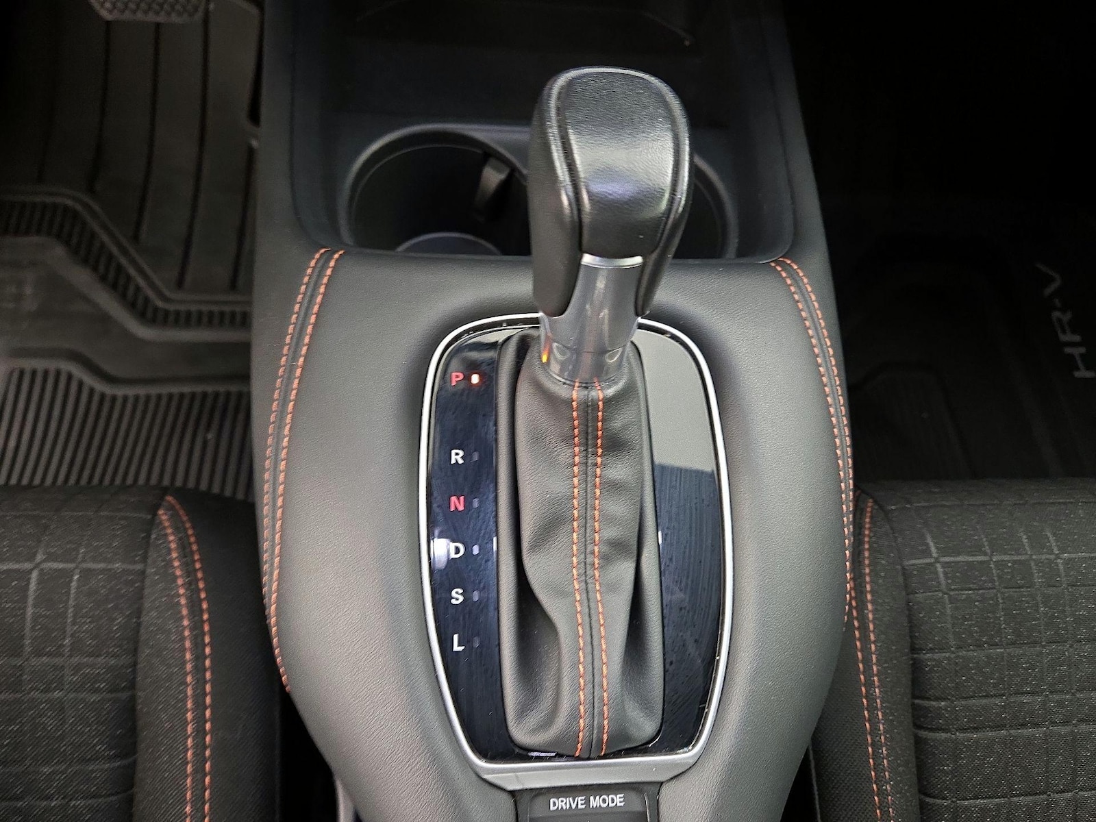 2025 Honda HR-V Sport - Photo 18