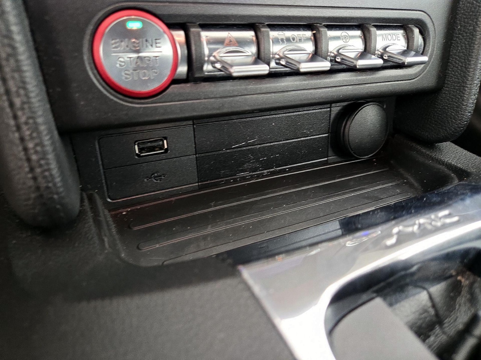 2018 Ford Mustang EcoBoost Premium - Photo 19