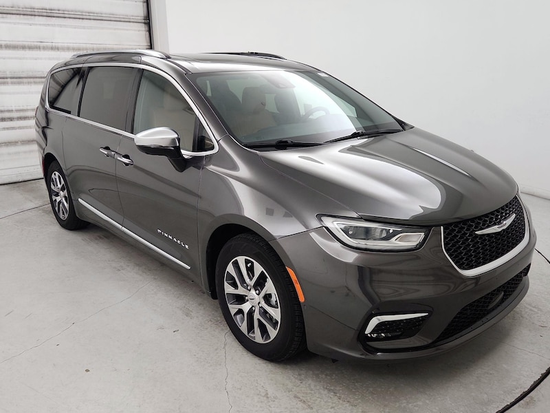 2023 Chrysler Pacifica Hybrid Pinnacle