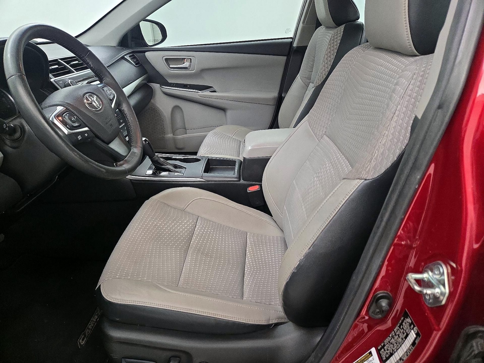 Power Seat(s) & Side Airbags
