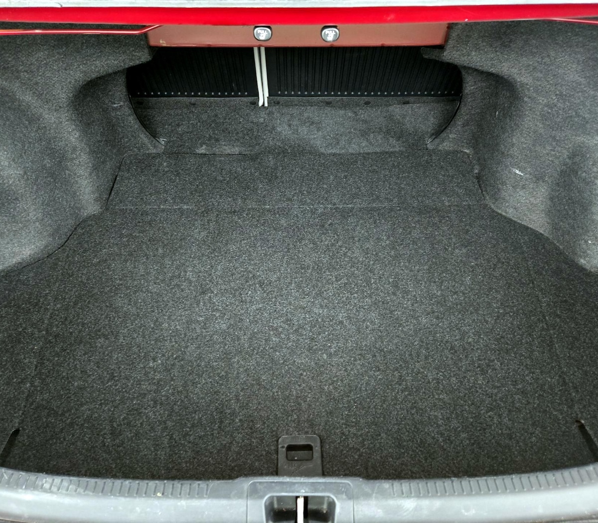 Trunk/Cargo (Seats Up)