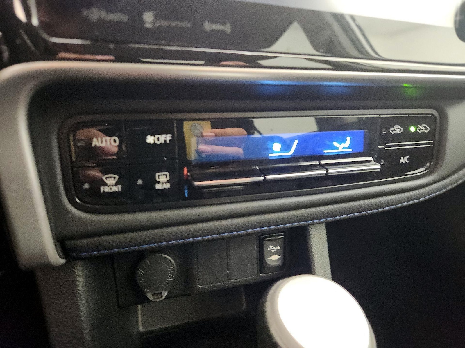 2018 Toyota Corolla SE - Photo 17