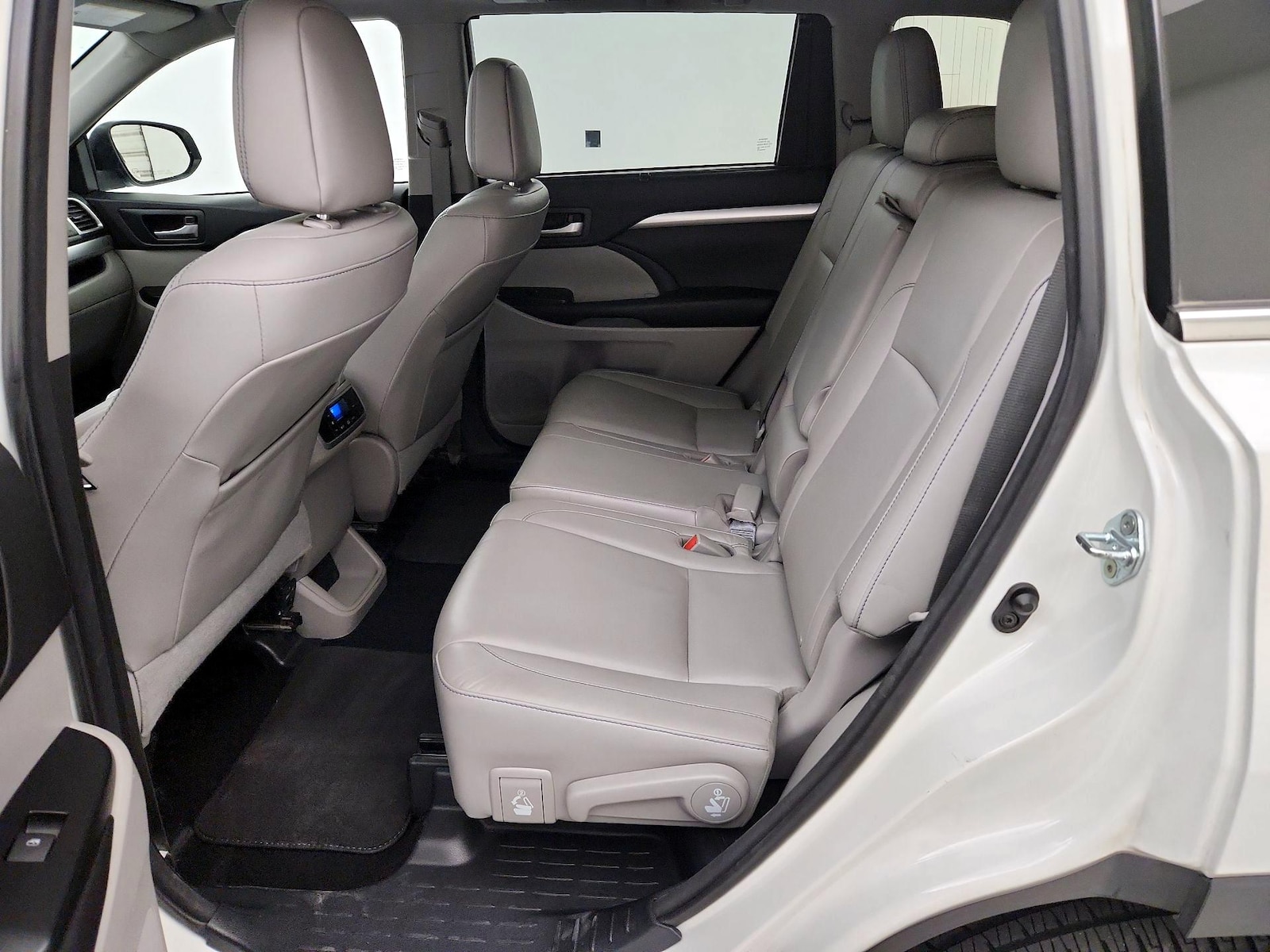 Rear Air Conditioning