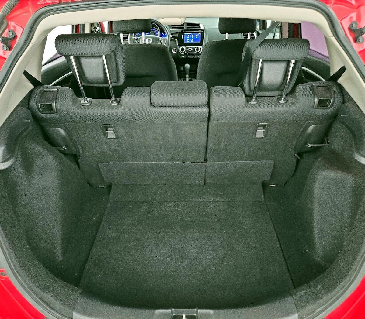 Trunk/Cargo (Seats Up)