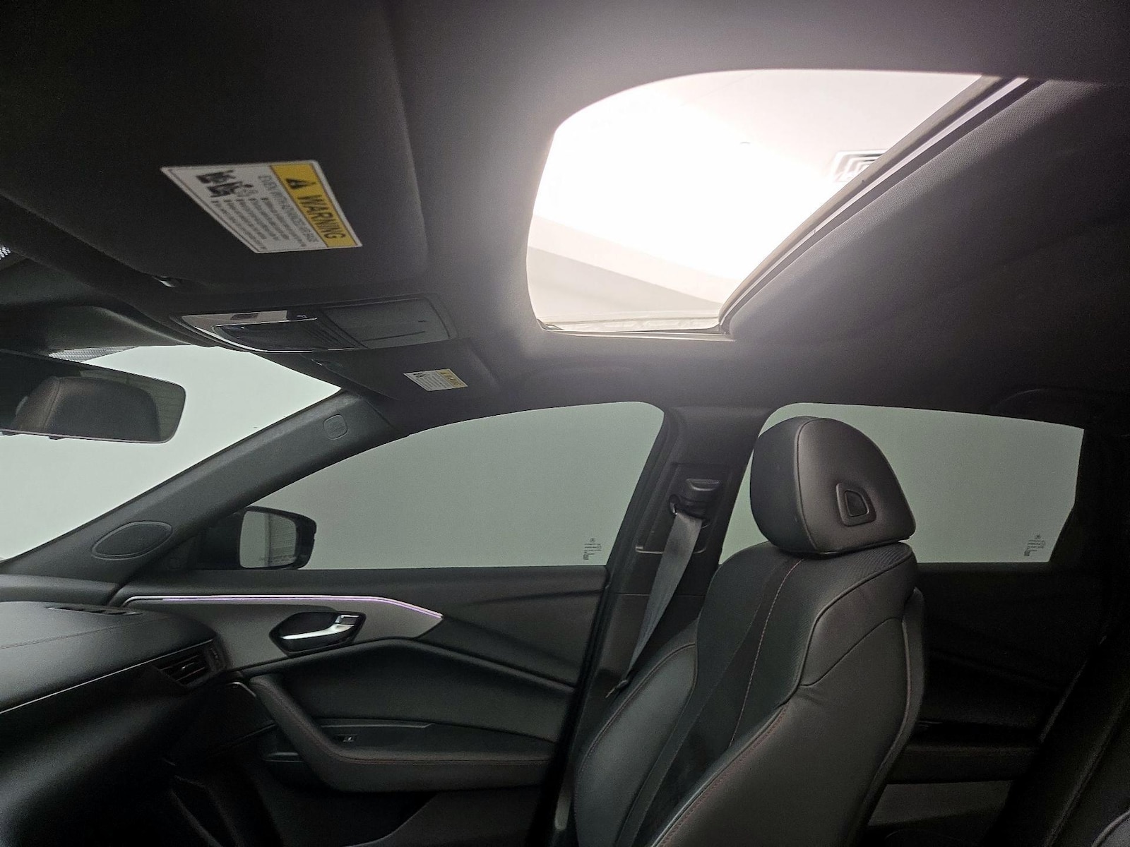 Sunroof(s) & Overhead Airbags