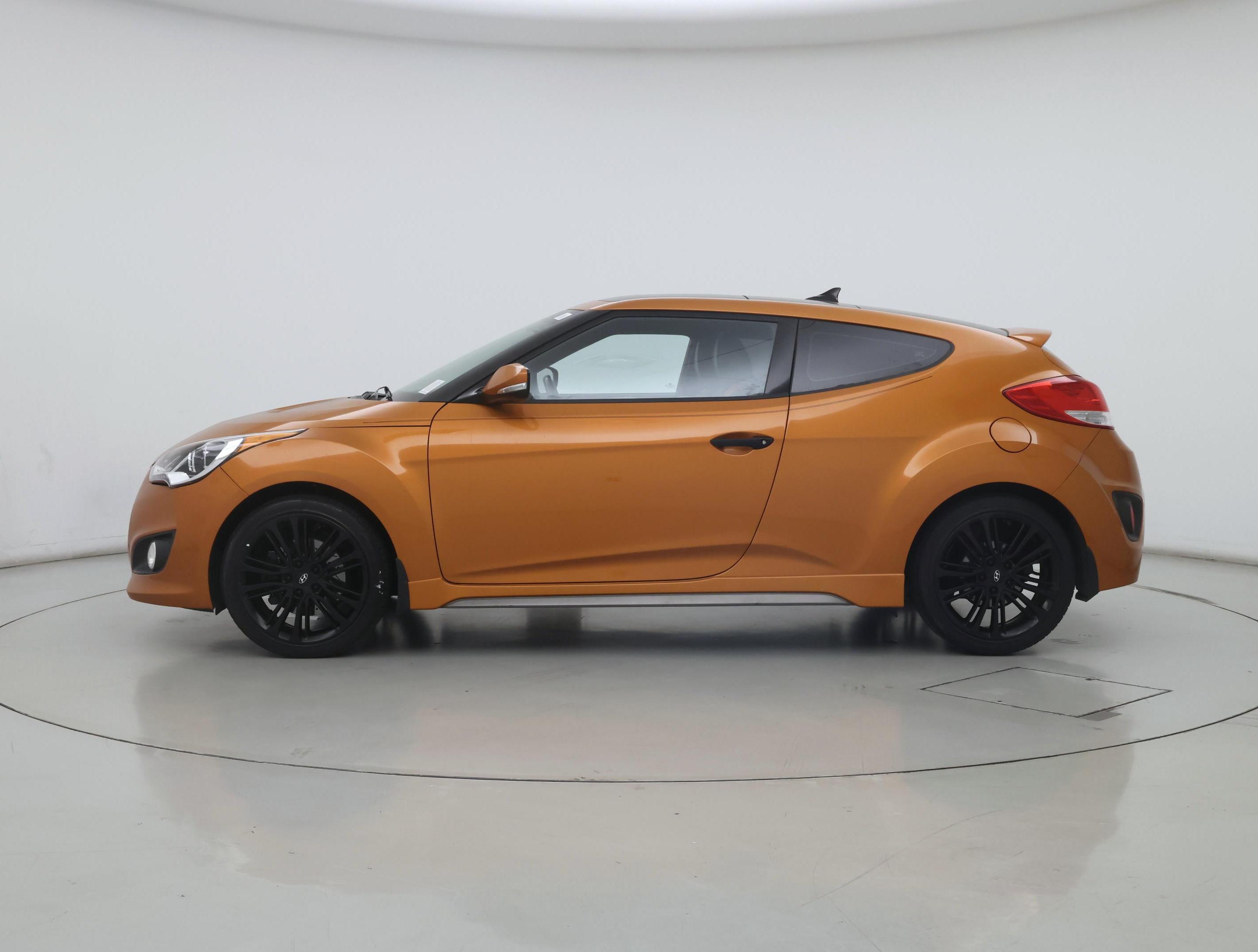 Thumbnail: 2016 Hyundai Veloster - 3