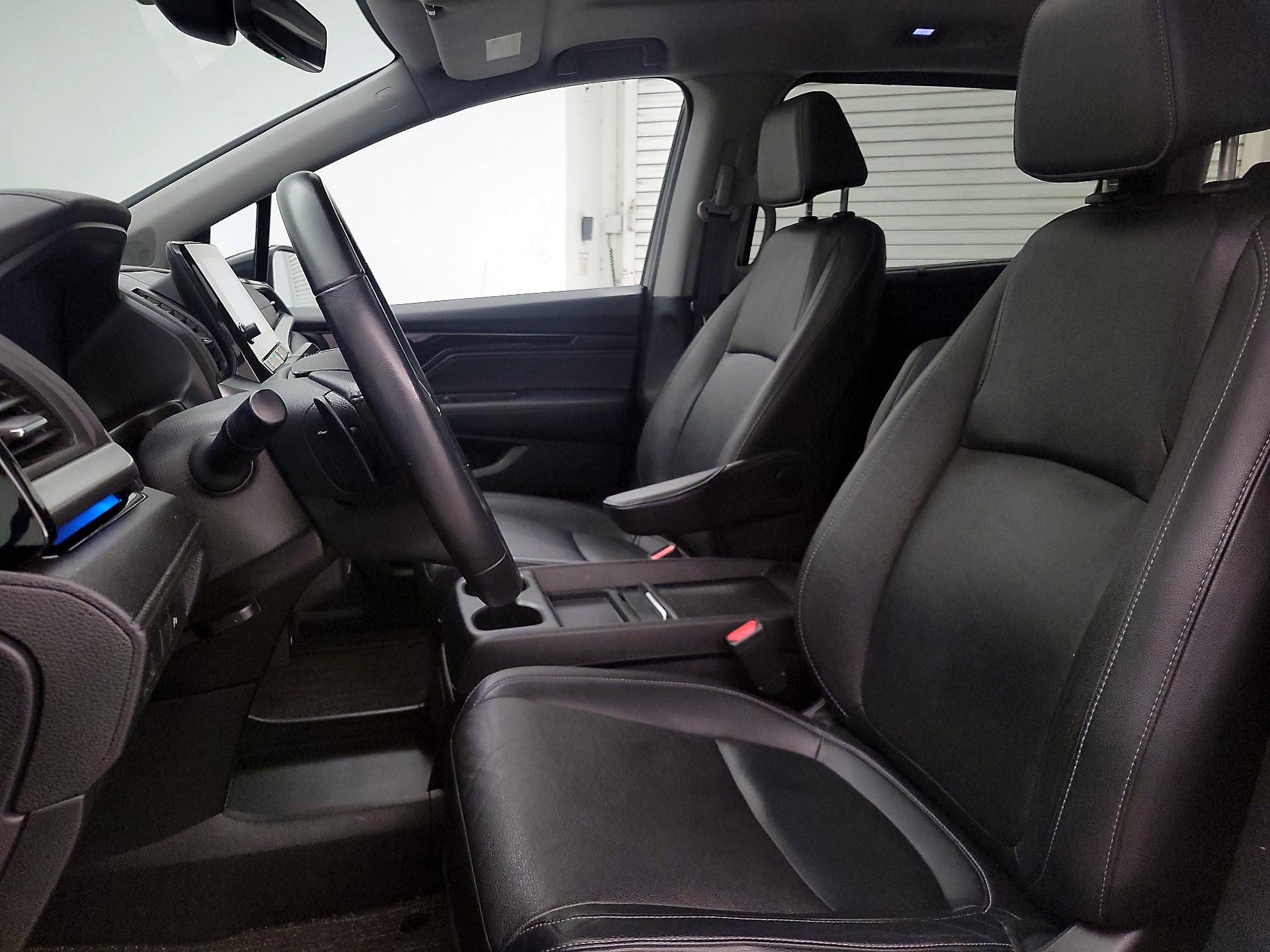 Thumbnail: 2022 Honda Odyssey - 11