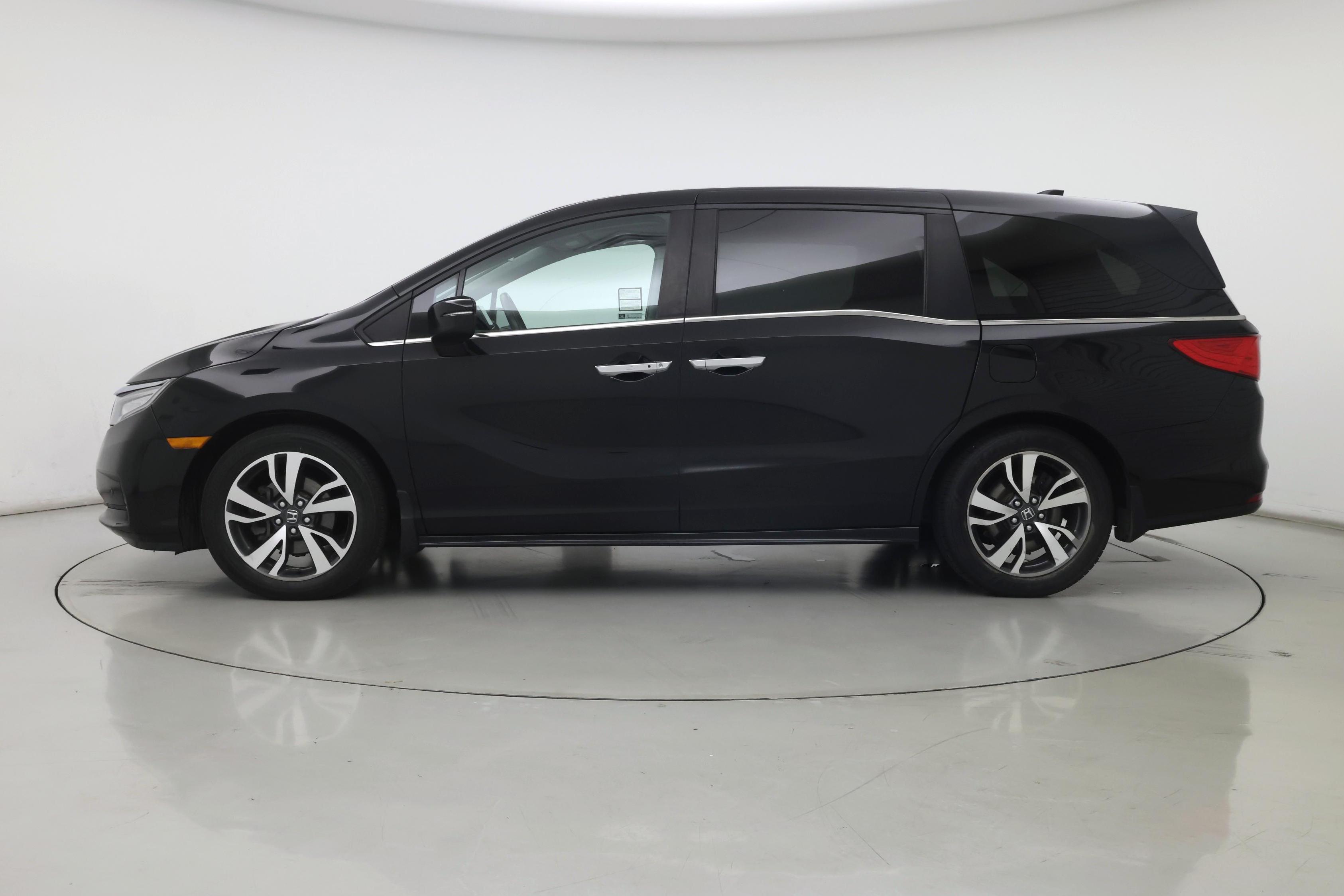 Thumbnail: 2022 Honda Odyssey - 3