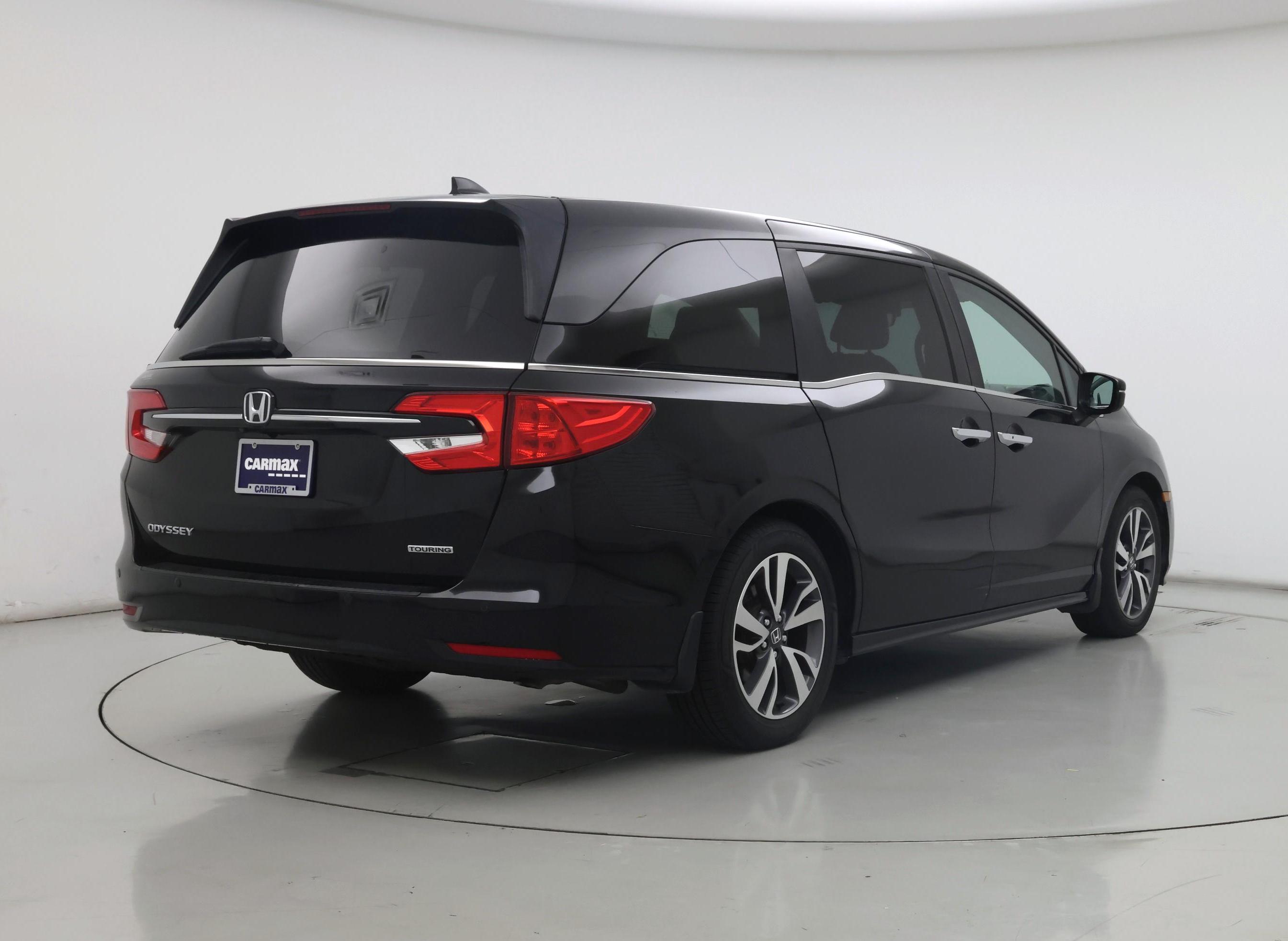 Thumbnail: 2022 Honda Odyssey - 8