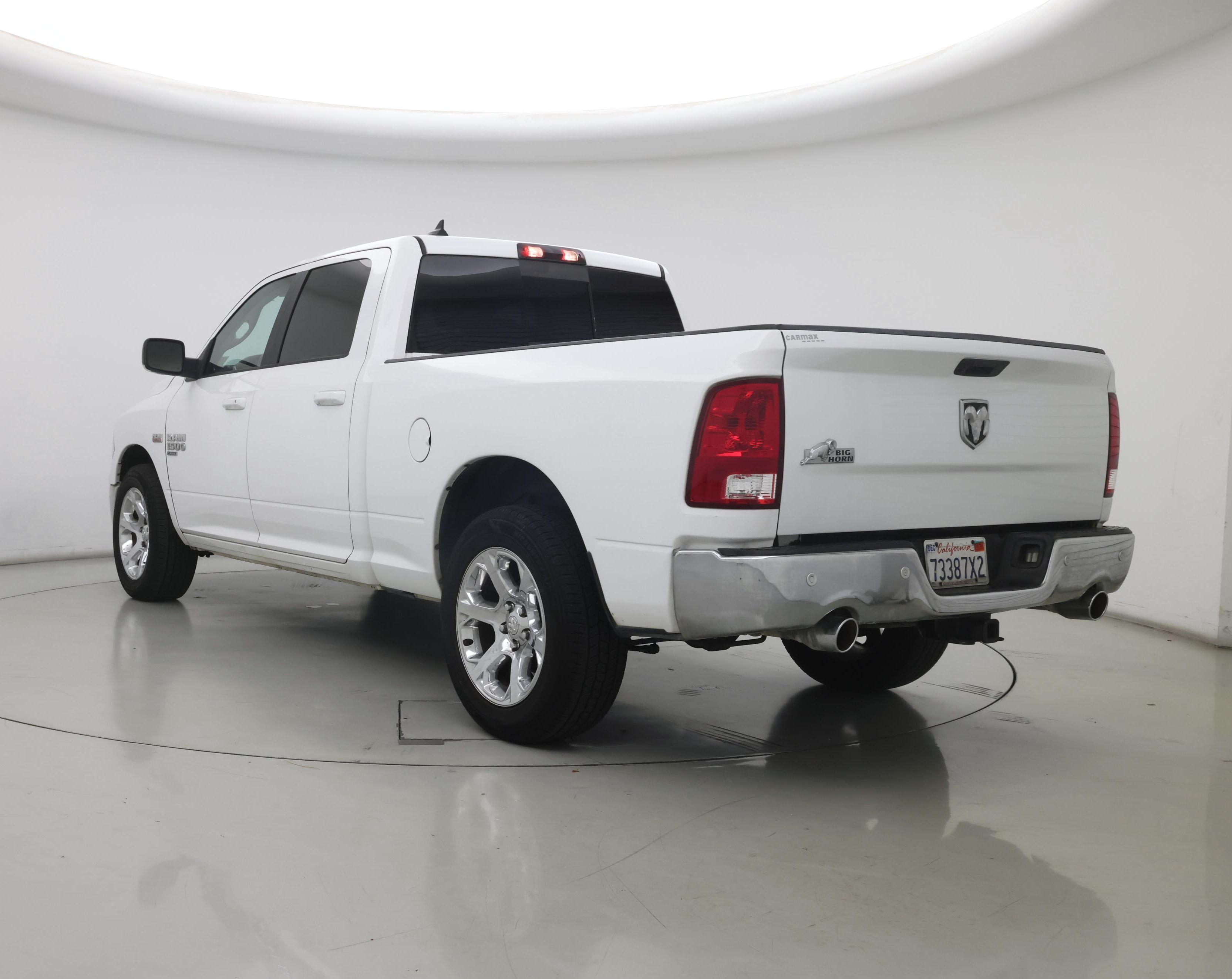 Thumbnail: 2019 RAM 1500 Classic - 2
