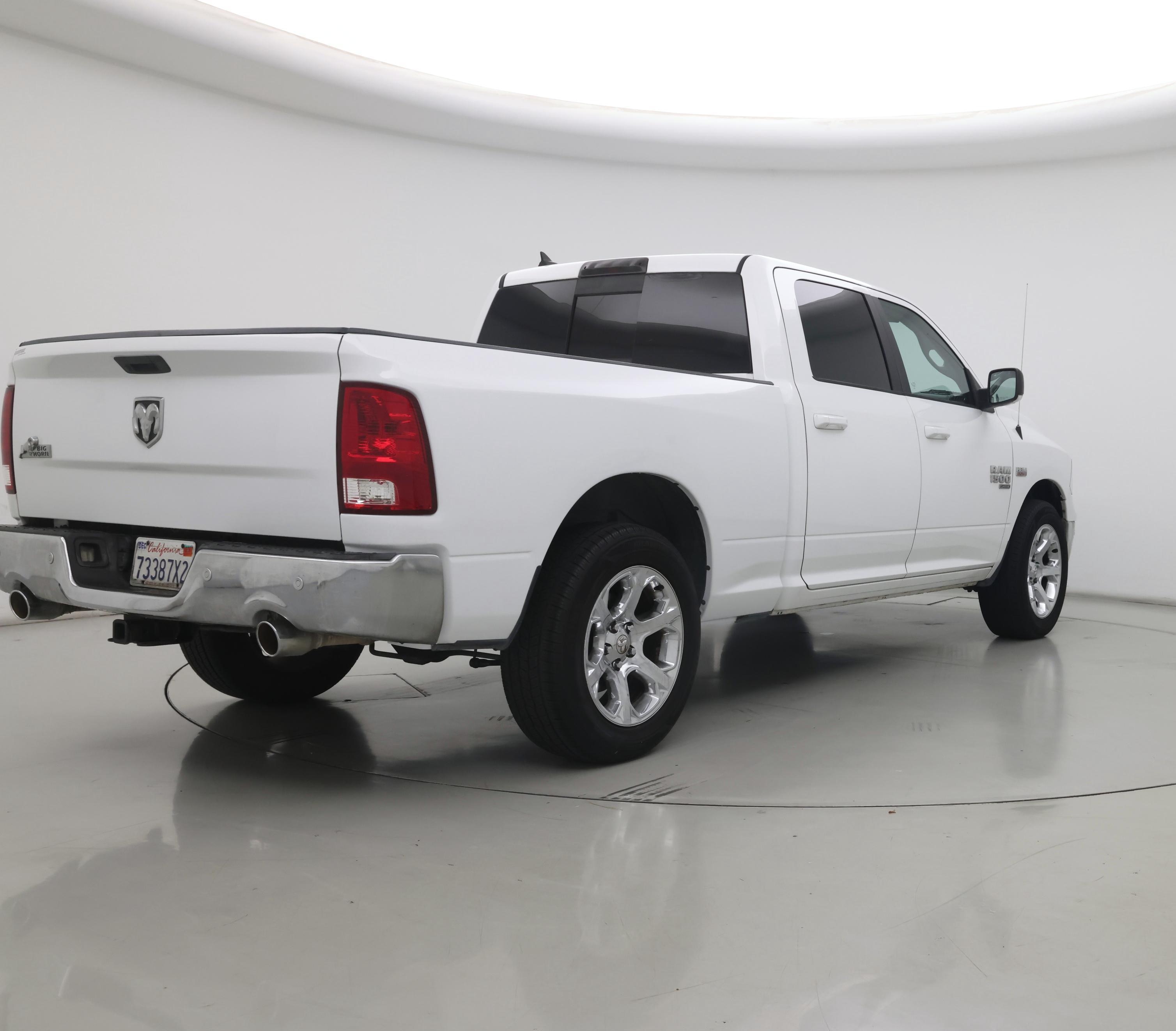 Thumbnail: 2019 RAM 1500 Classic - 8