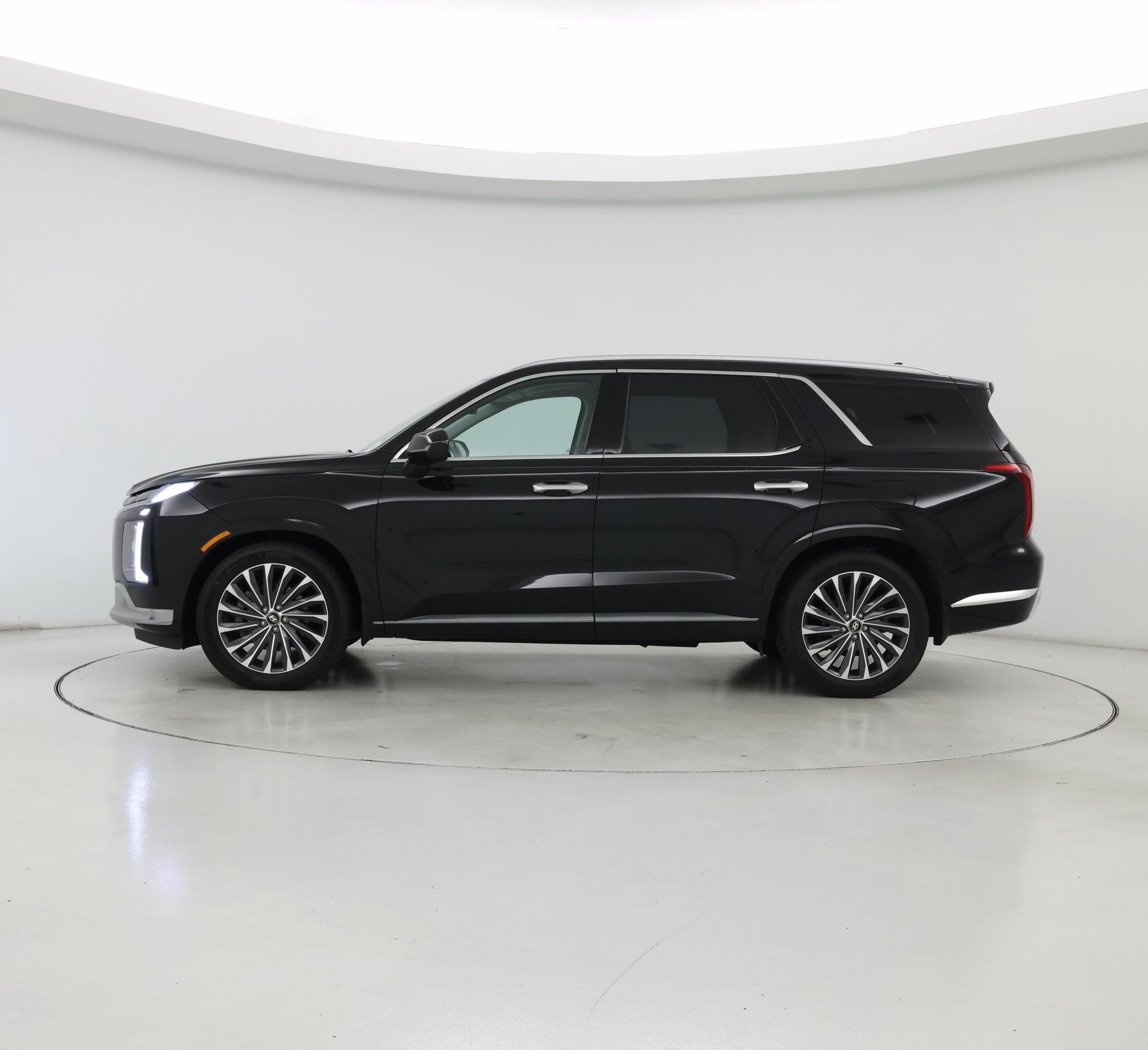 Thumbnail: 2023 Hyundai Palisade - 3